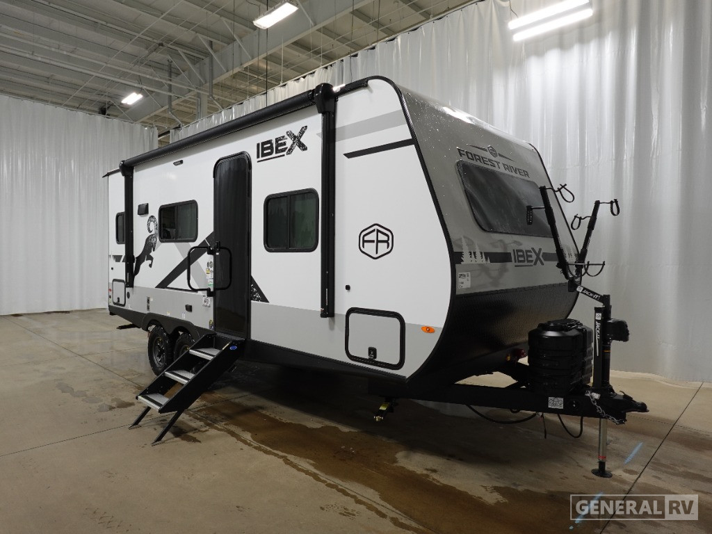 2018 XLR by Forest River Boost Toy Hauler Series M-37TSX13 Specs