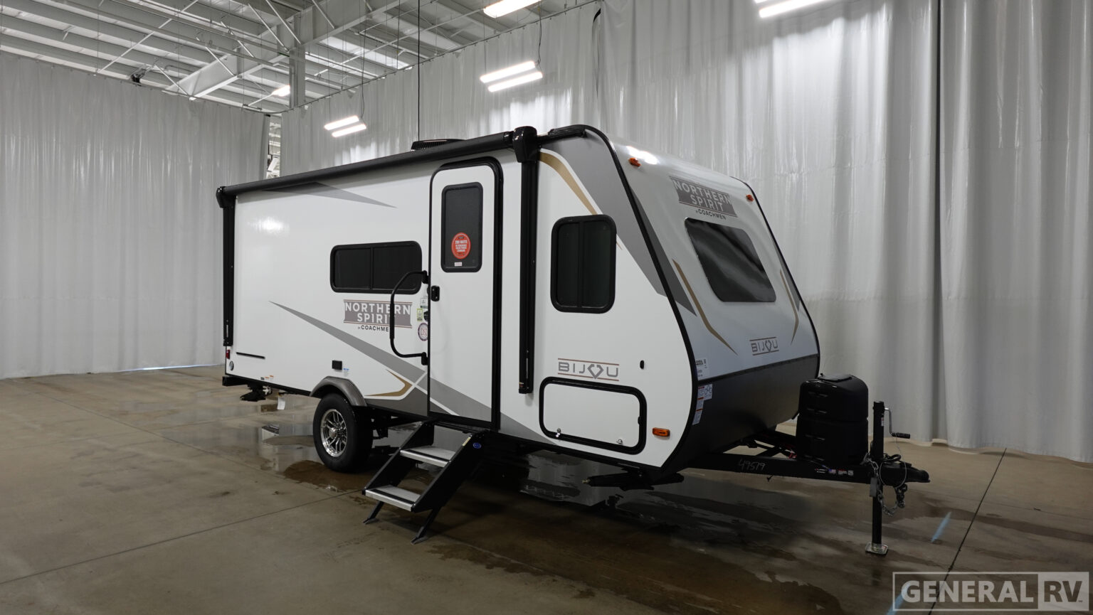 New 2026 Coachmen Northern Spirit Ultra Lite 17BHB Travel Trailer