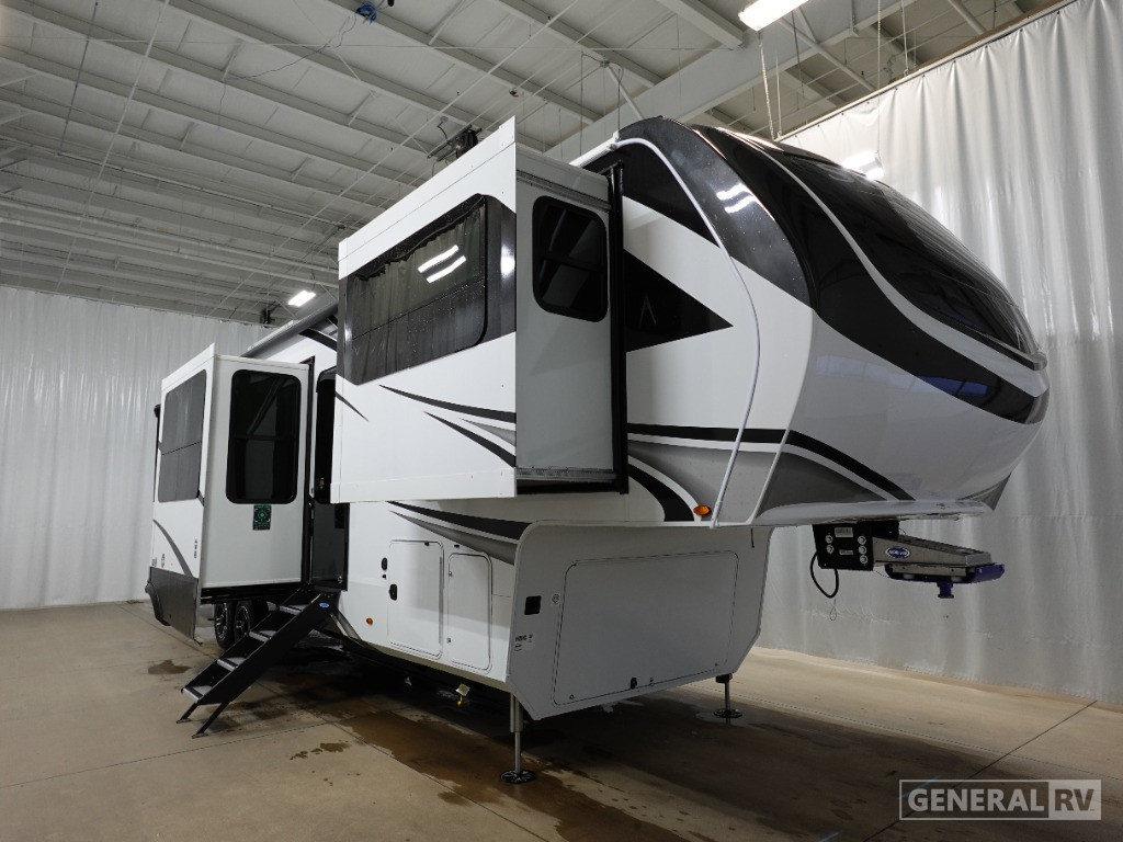 380FL RVs for Sale at General RV ・ General RV Center
