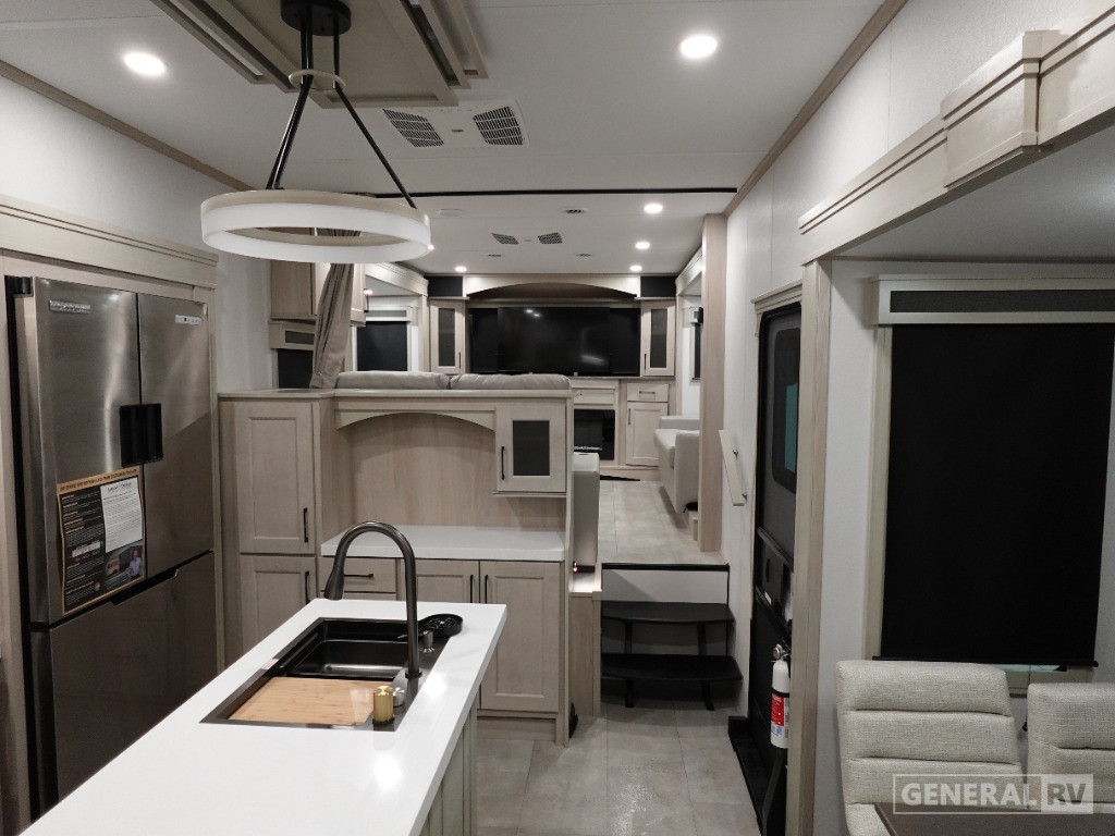 380FL RVs for Sale at General RV ・ General RV Center