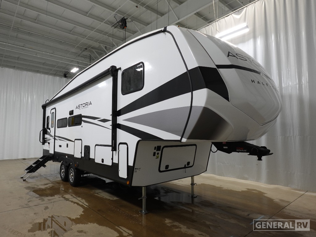 2025 Dutchmen Astoria Fifth Wheel Half-Ton 250RD for Sale in North Canton, OH