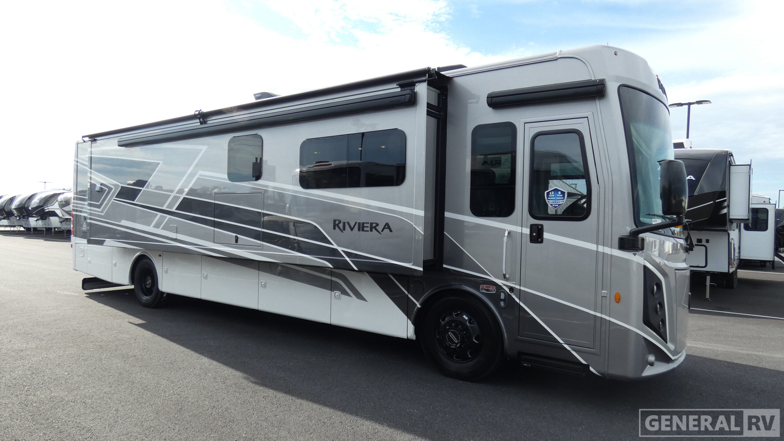 New 2026 Thor Motor Coach Riviera 38RB Motor Home Class A - Diesel at ...