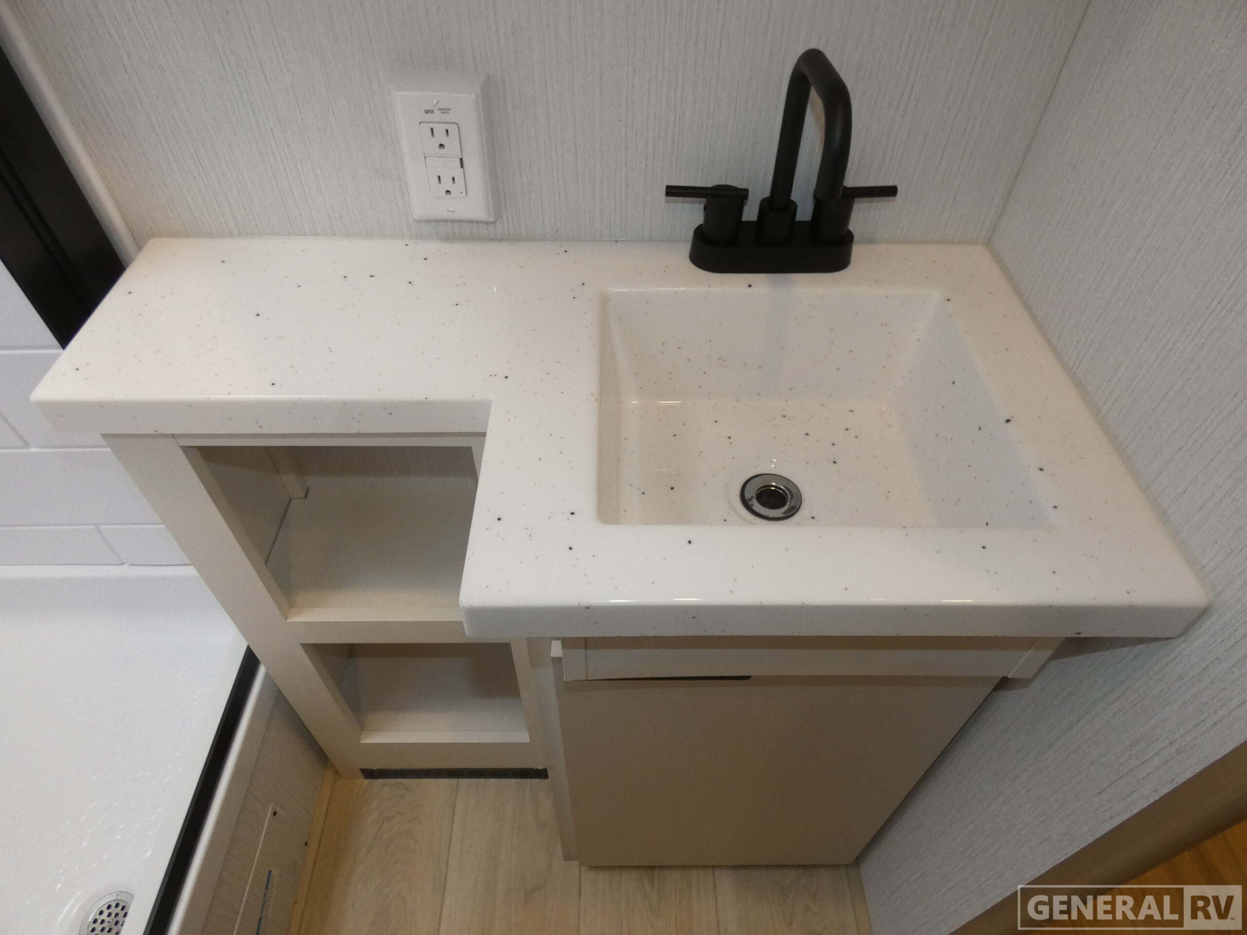 Thrive/24RKS/2026 image-16