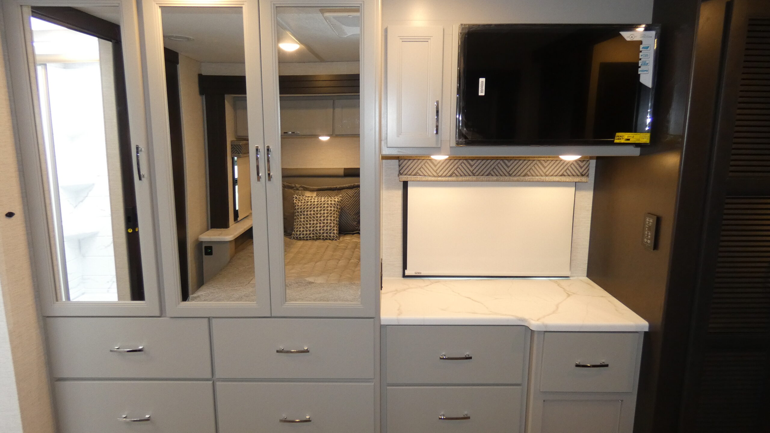 2026 Thor Motor Coach Luminate GG35 for Sale