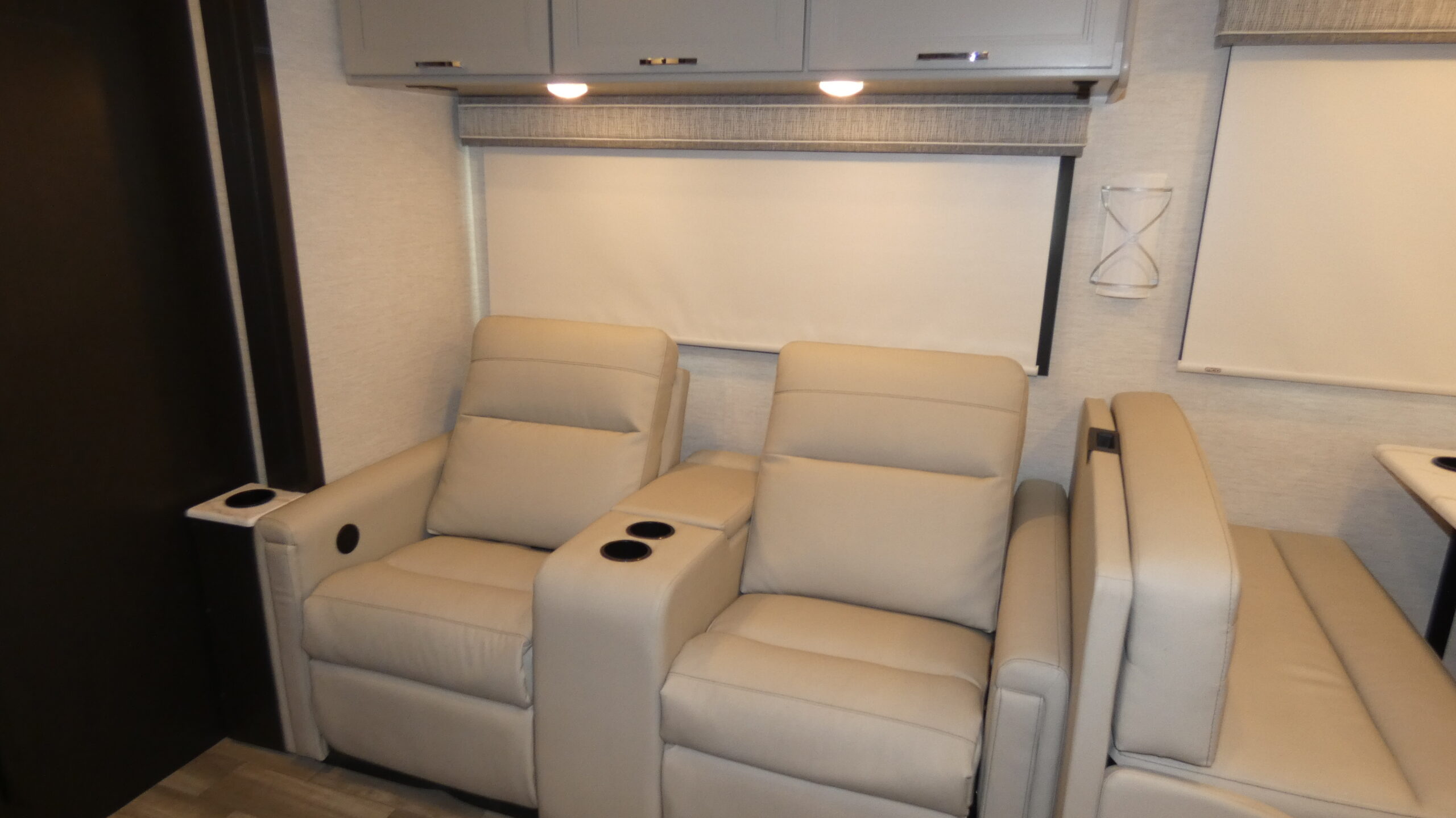 2026 Thor Motor Coach Luminate GG35 for Sale