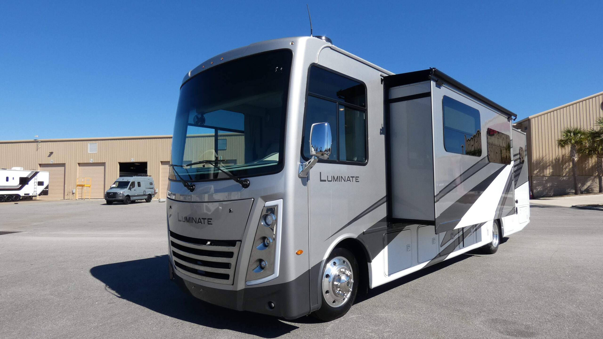 2026 Thor Motor Coach Luminate GG35 for Sale