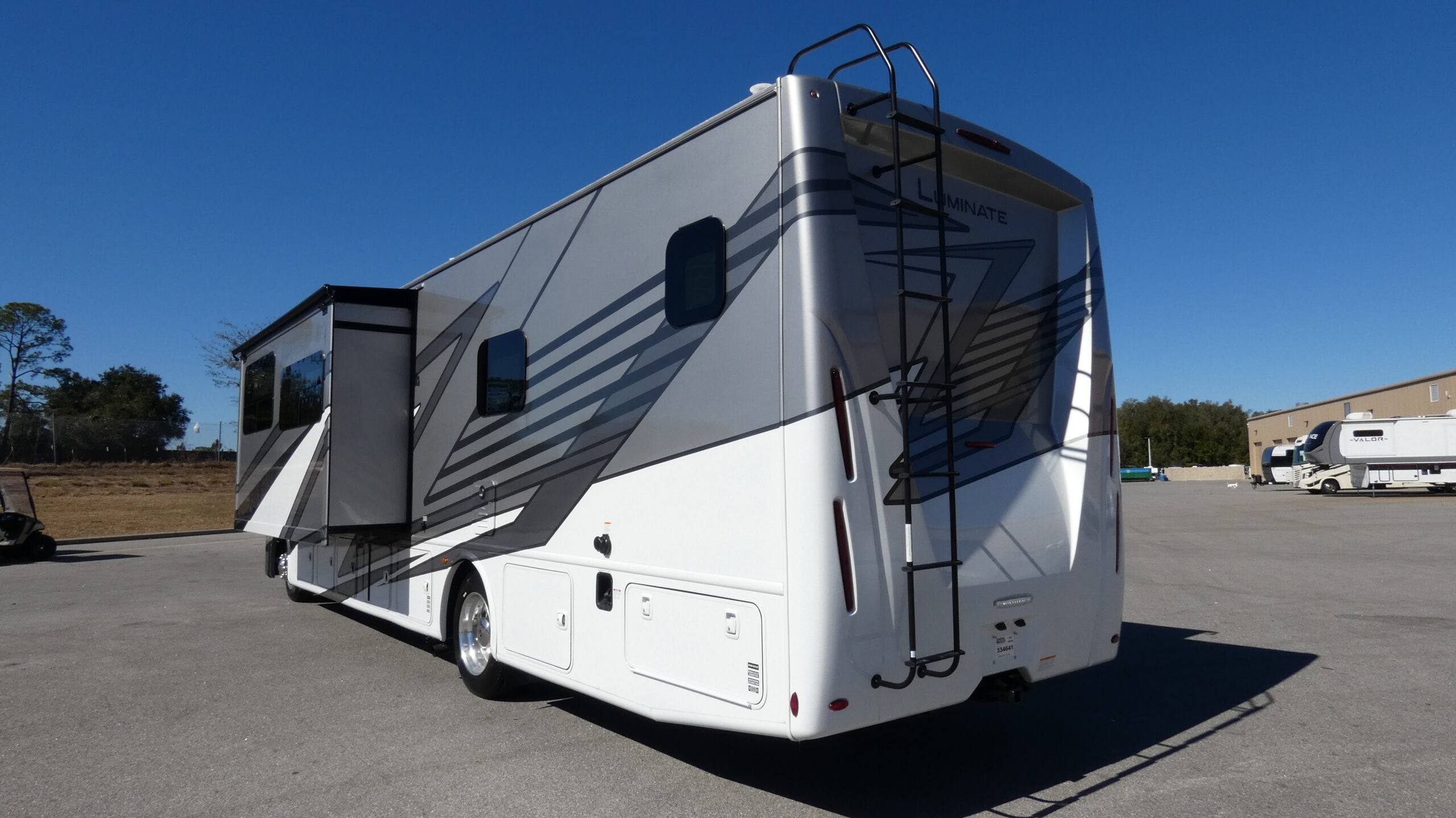 2026 Thor Motor Coach Luminate GG35 for Sale