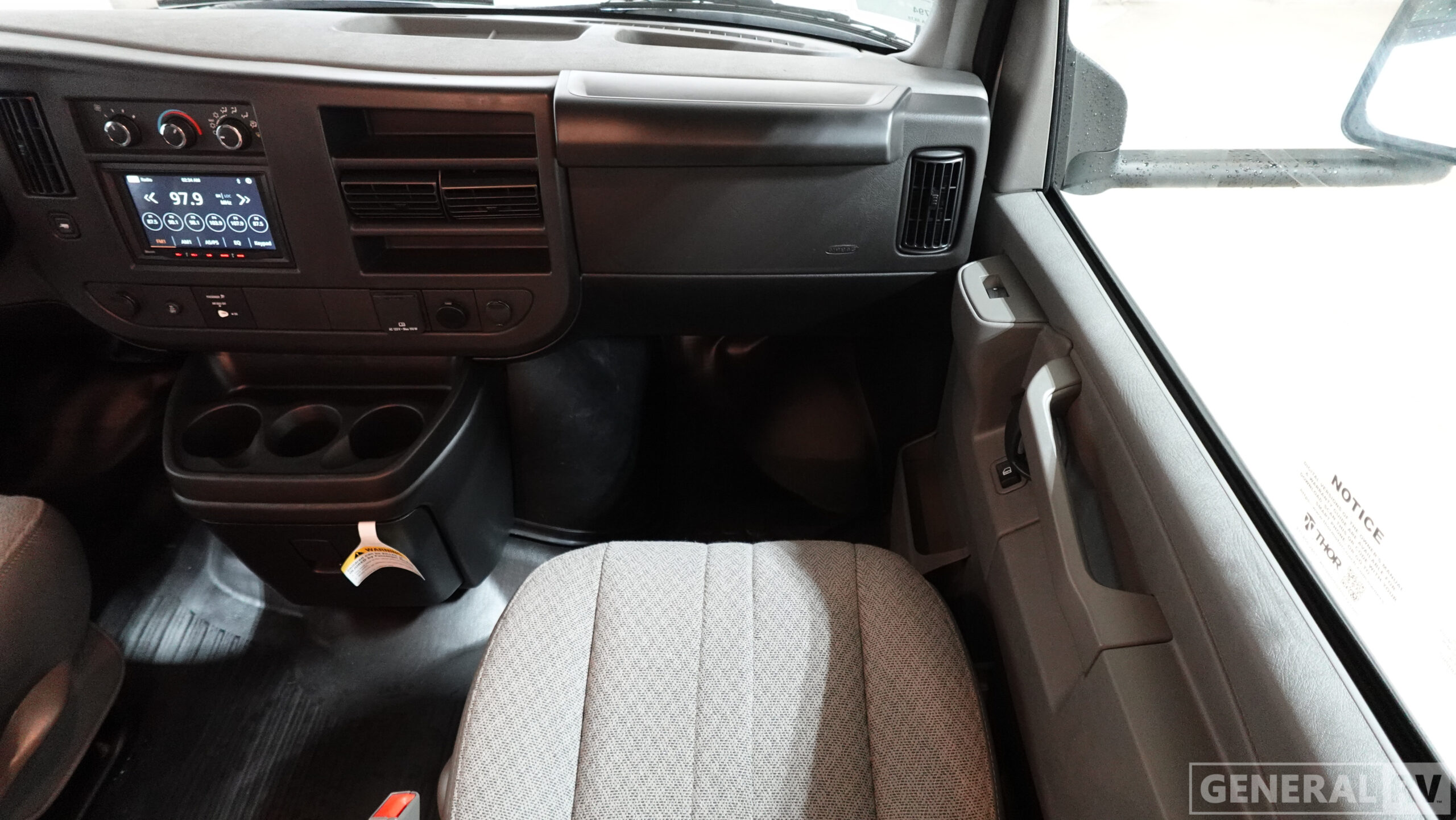 2026 Thor Motor Coach PASADENA SE SE19 Chevy  for Sale