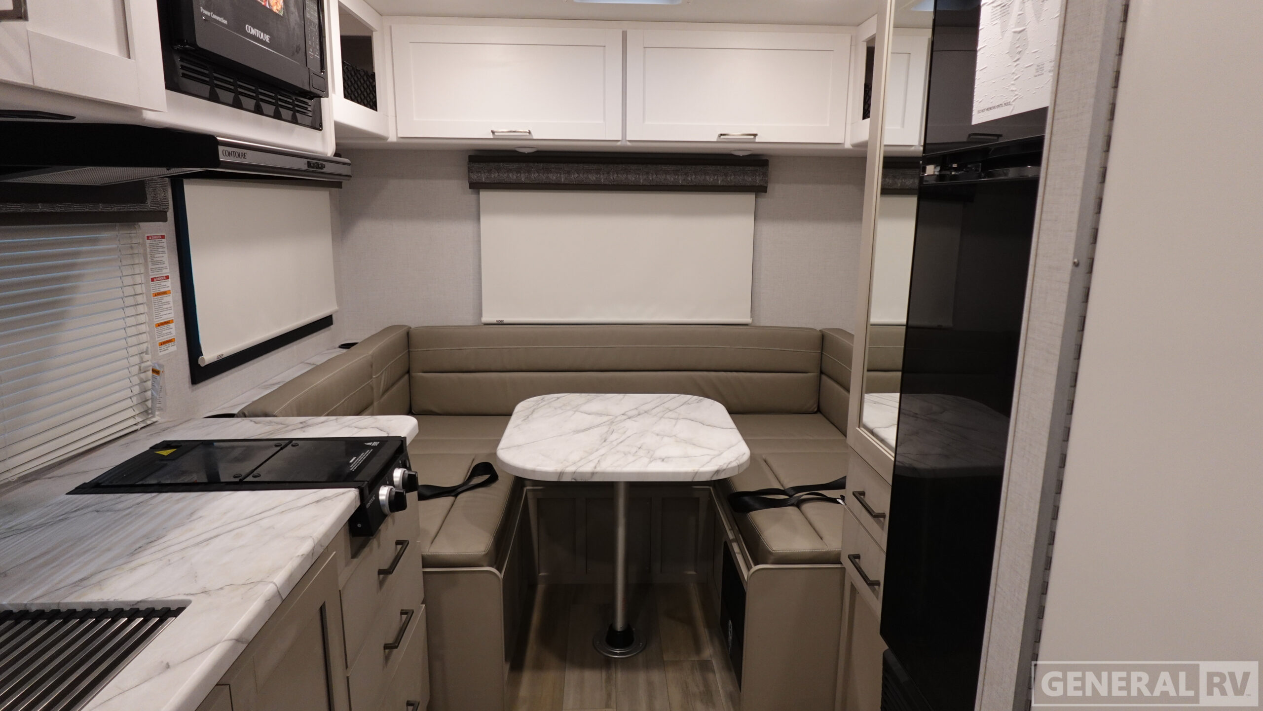 2026 Thor Motor Coach PASADENA SE SE19 Chevy  for Sale
