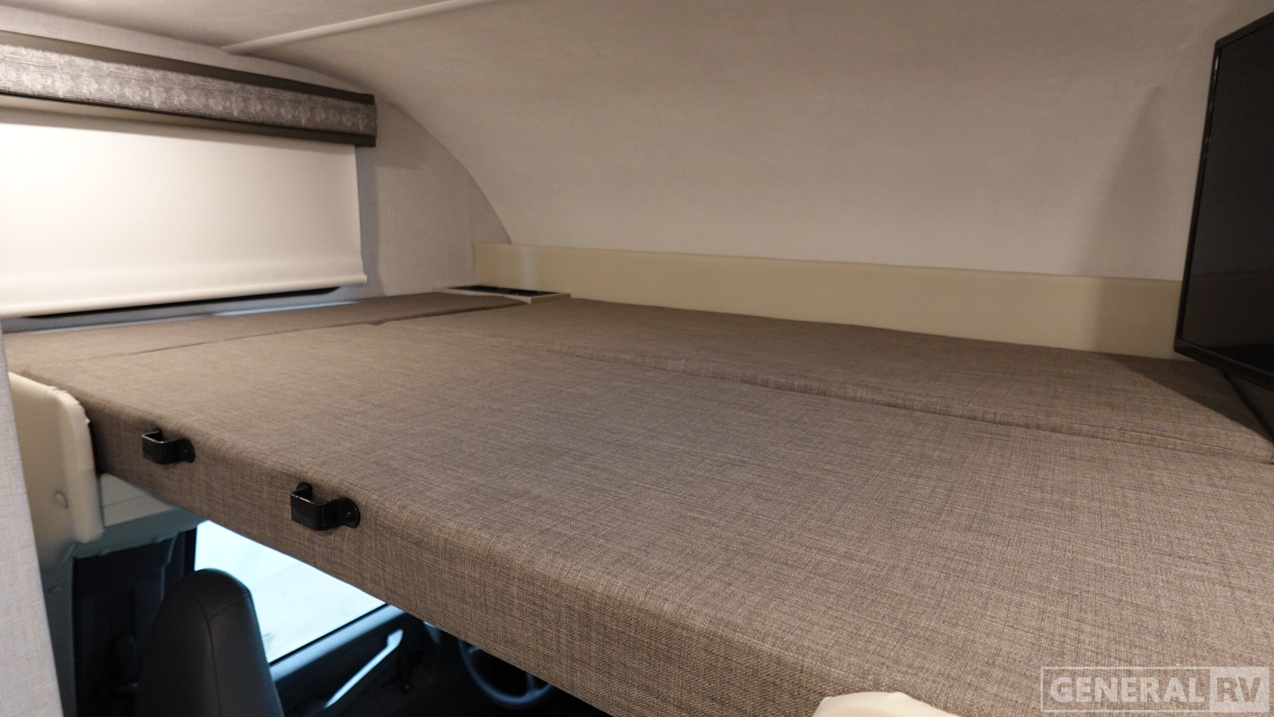 2026 Thor Motor Coach PASADENA SE SE19 Chevy  for Sale