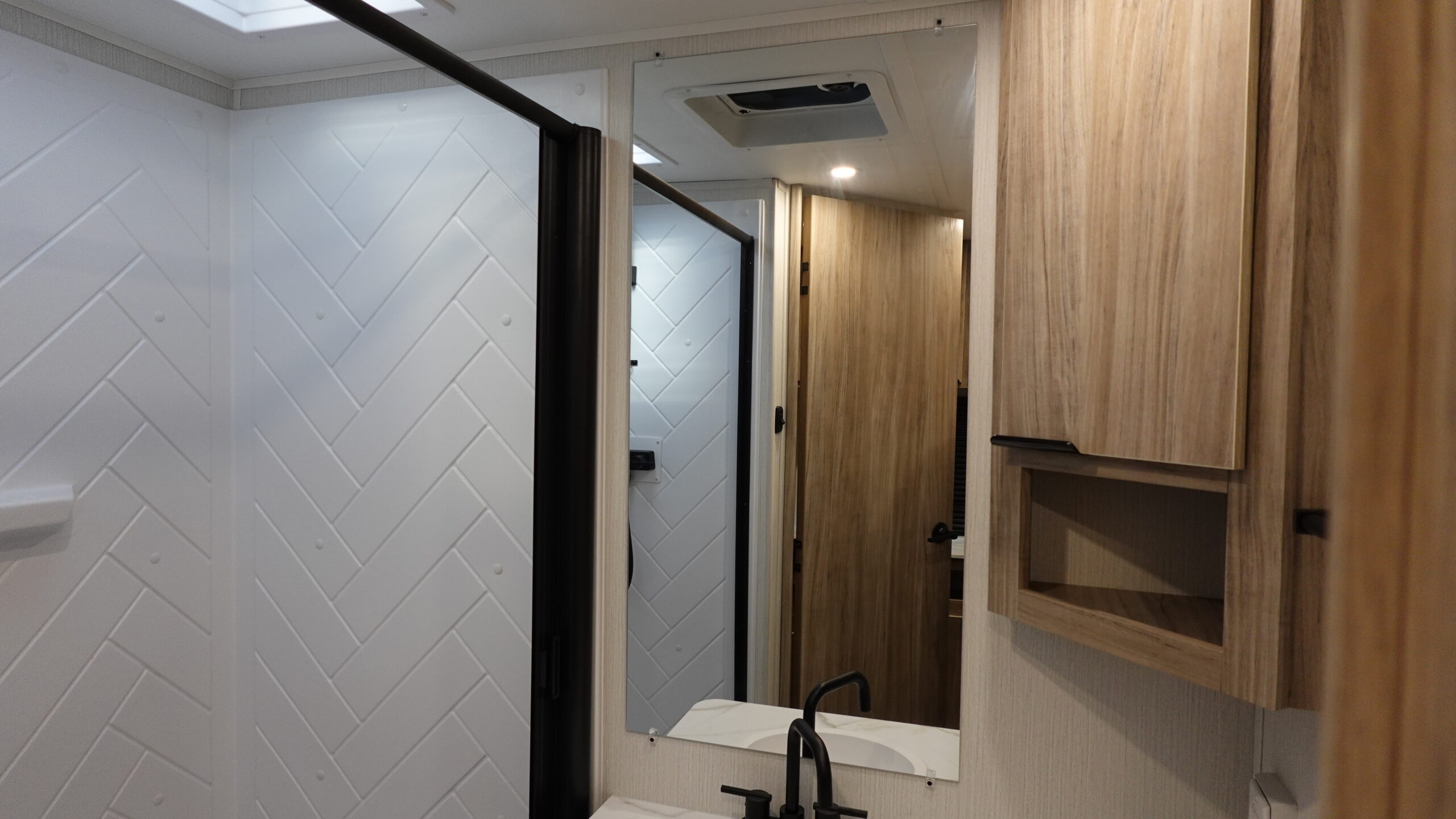 Access/18RK/2026 image-18