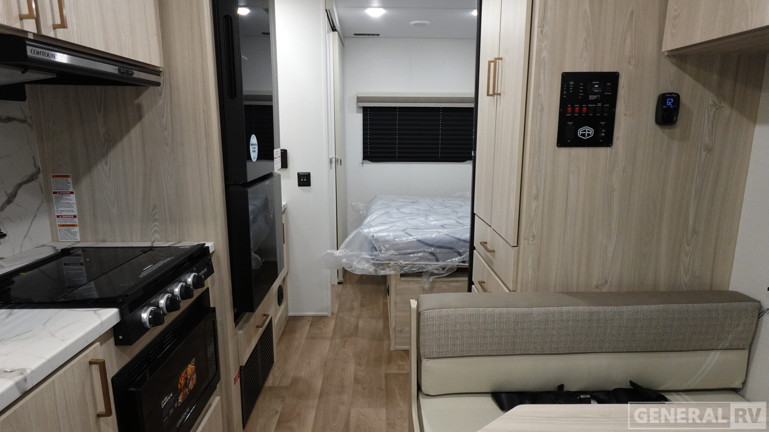 2026 East To West Entrada 220S for Sale