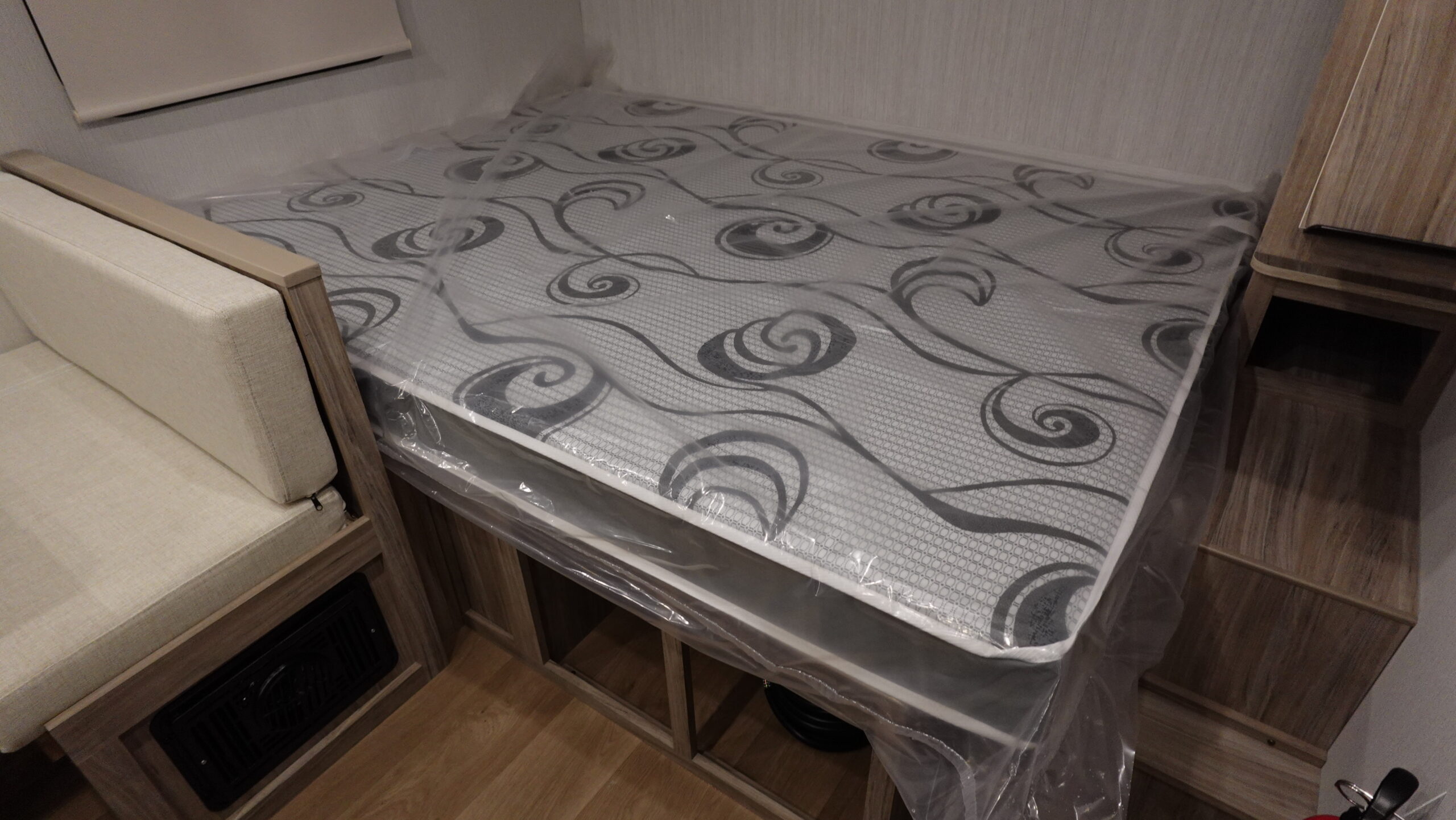 Access/18RK/2026 image-8