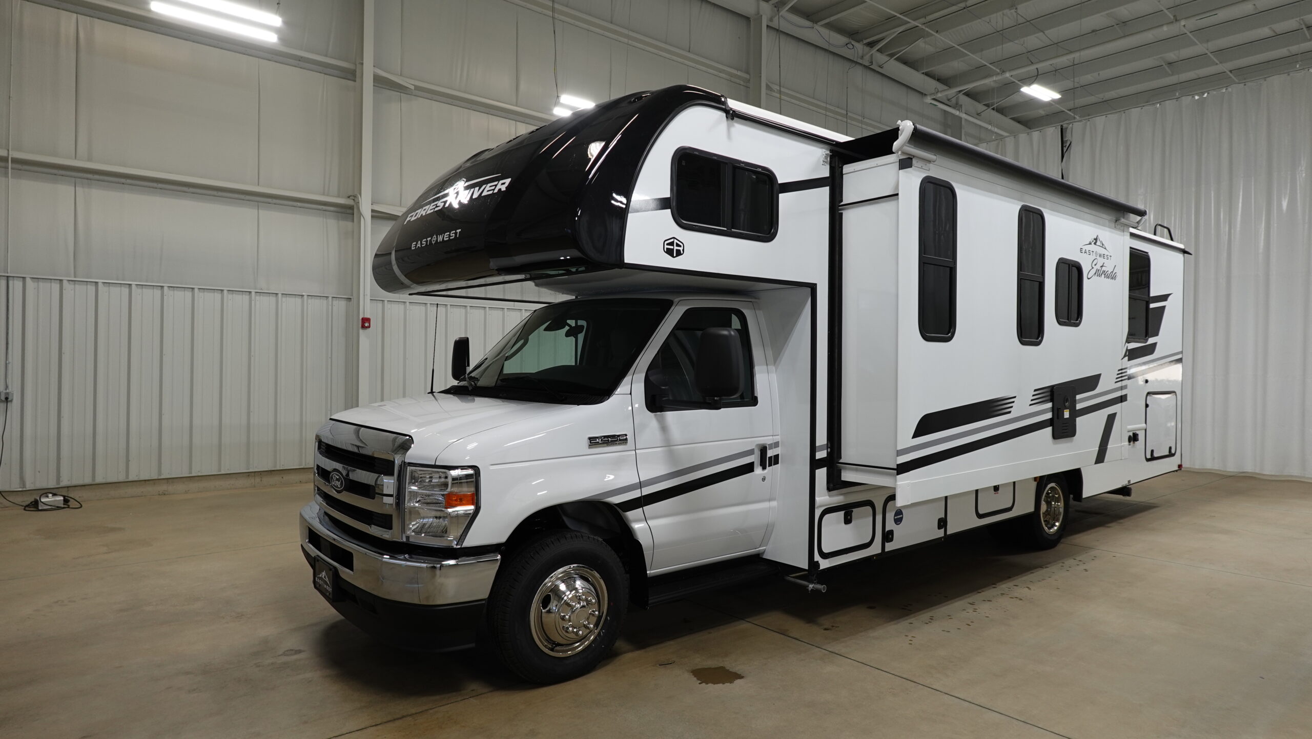 2026 East To West Entrada 2800S for Sale