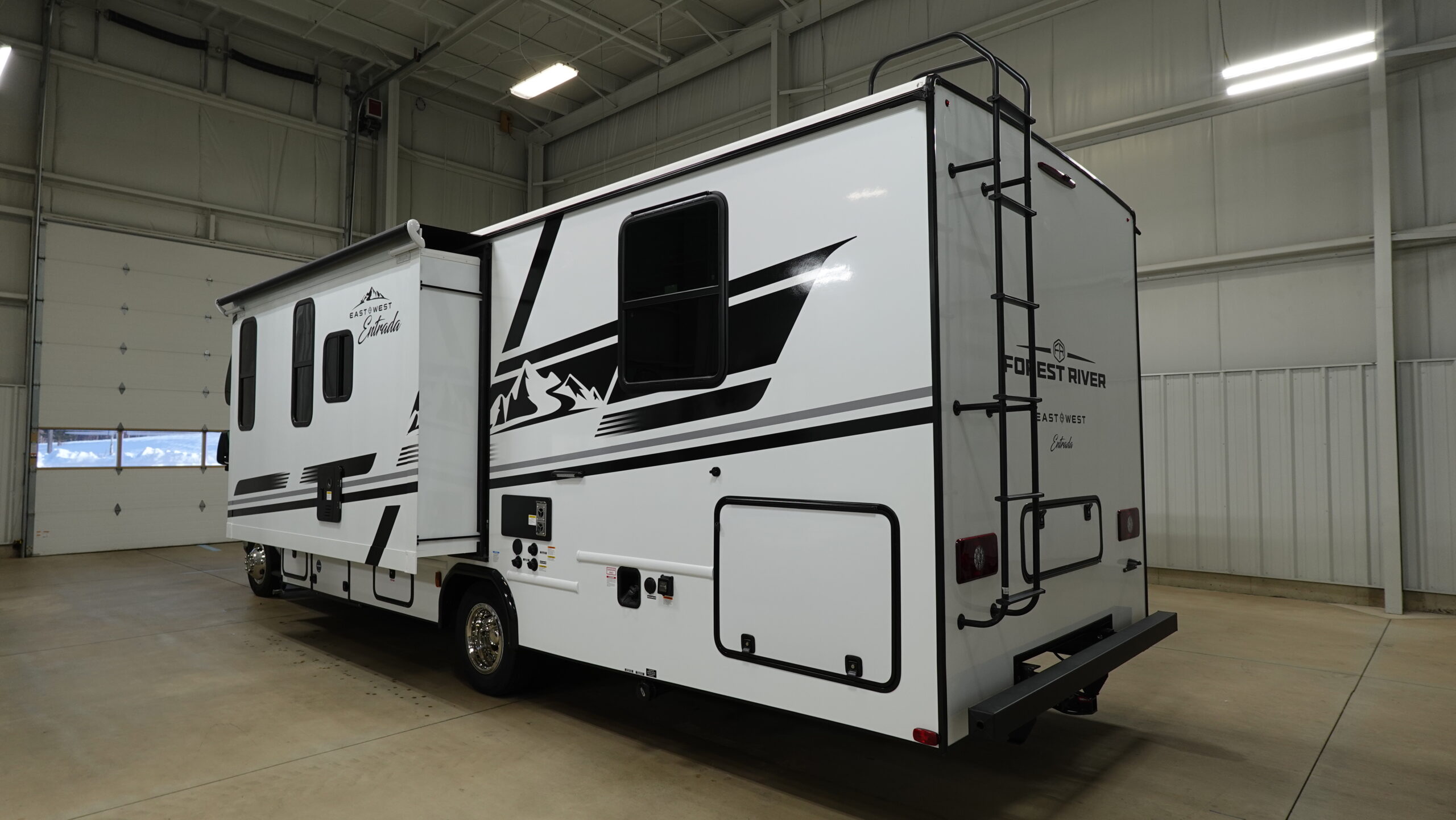 2026 East To West Entrada 2800S for Sale