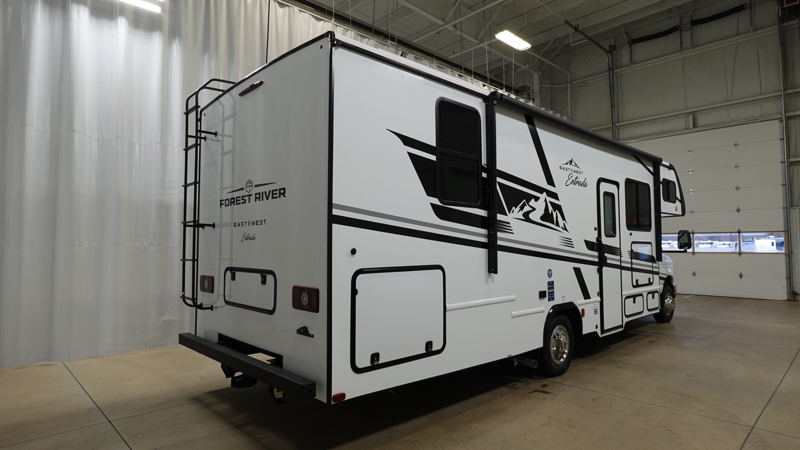 2026 East To West Entrada 2800S for Sale