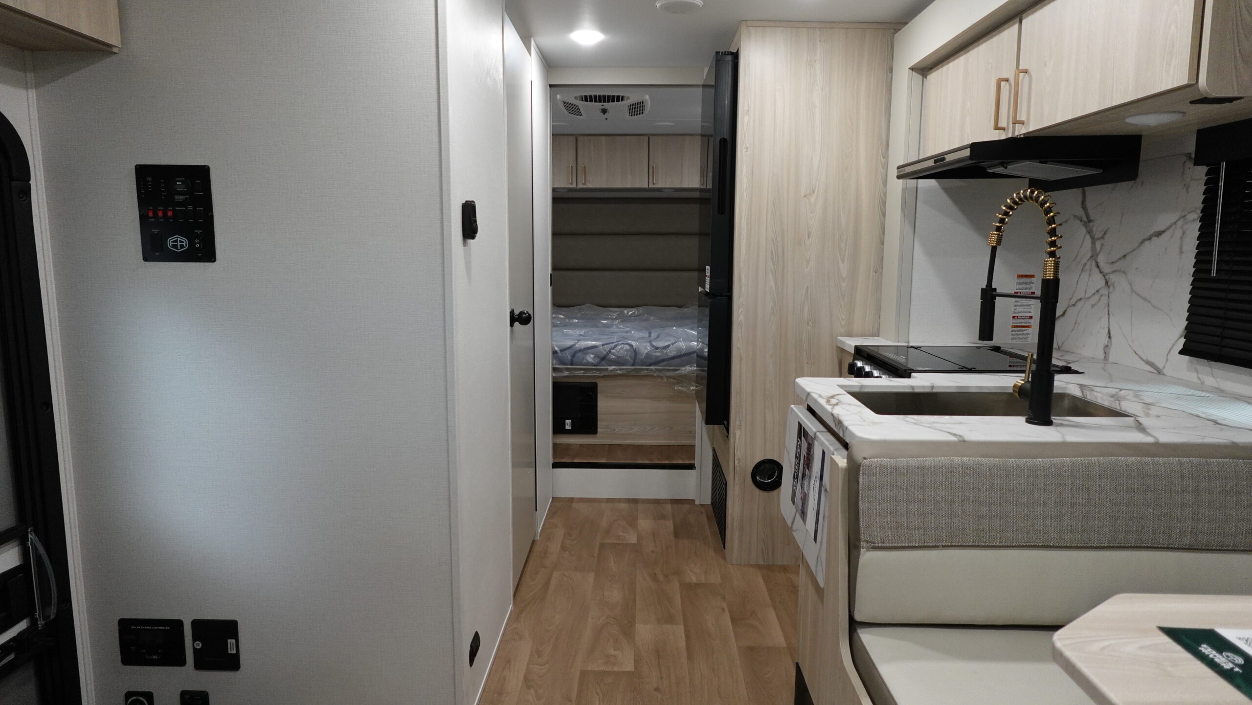 2026 East To West Entrada 2800S for Sale