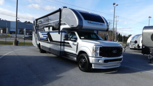 2026 Thor Motor Coach Magnitude Grand R36
