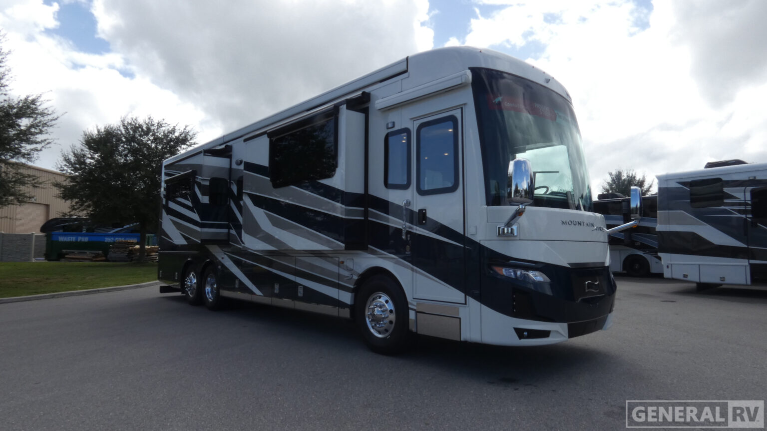 New 2026 Newmar Mountain Aire 3825 Class A RV - Diesel at General