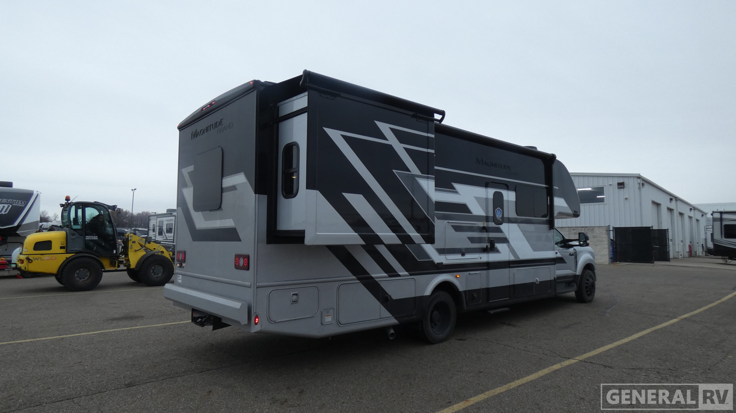2026 Thor Motor Coach Magnitude Grand X32 for Sale