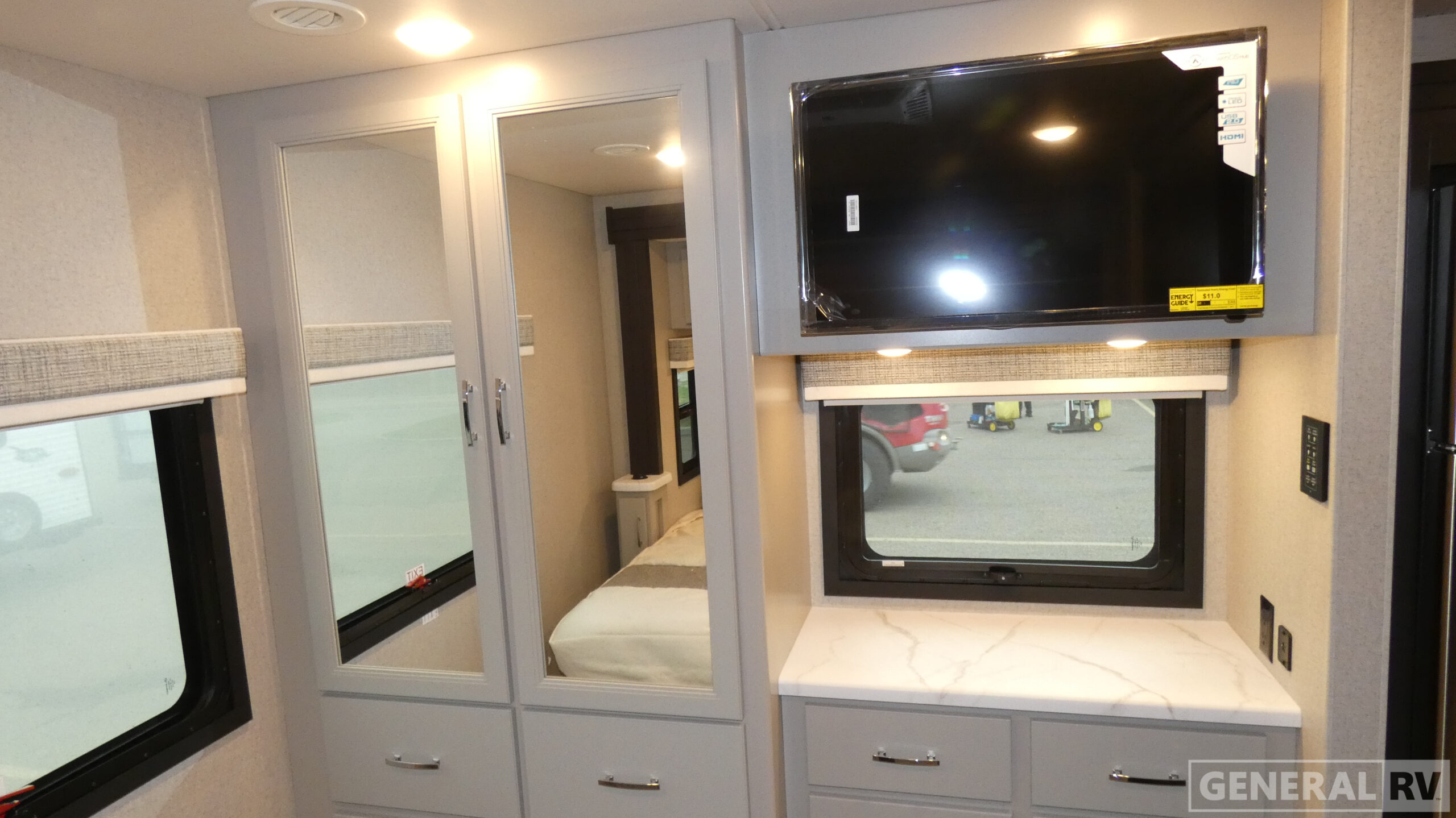 2026 Thor Motor Coach Magnitude Grand X32 for Sale