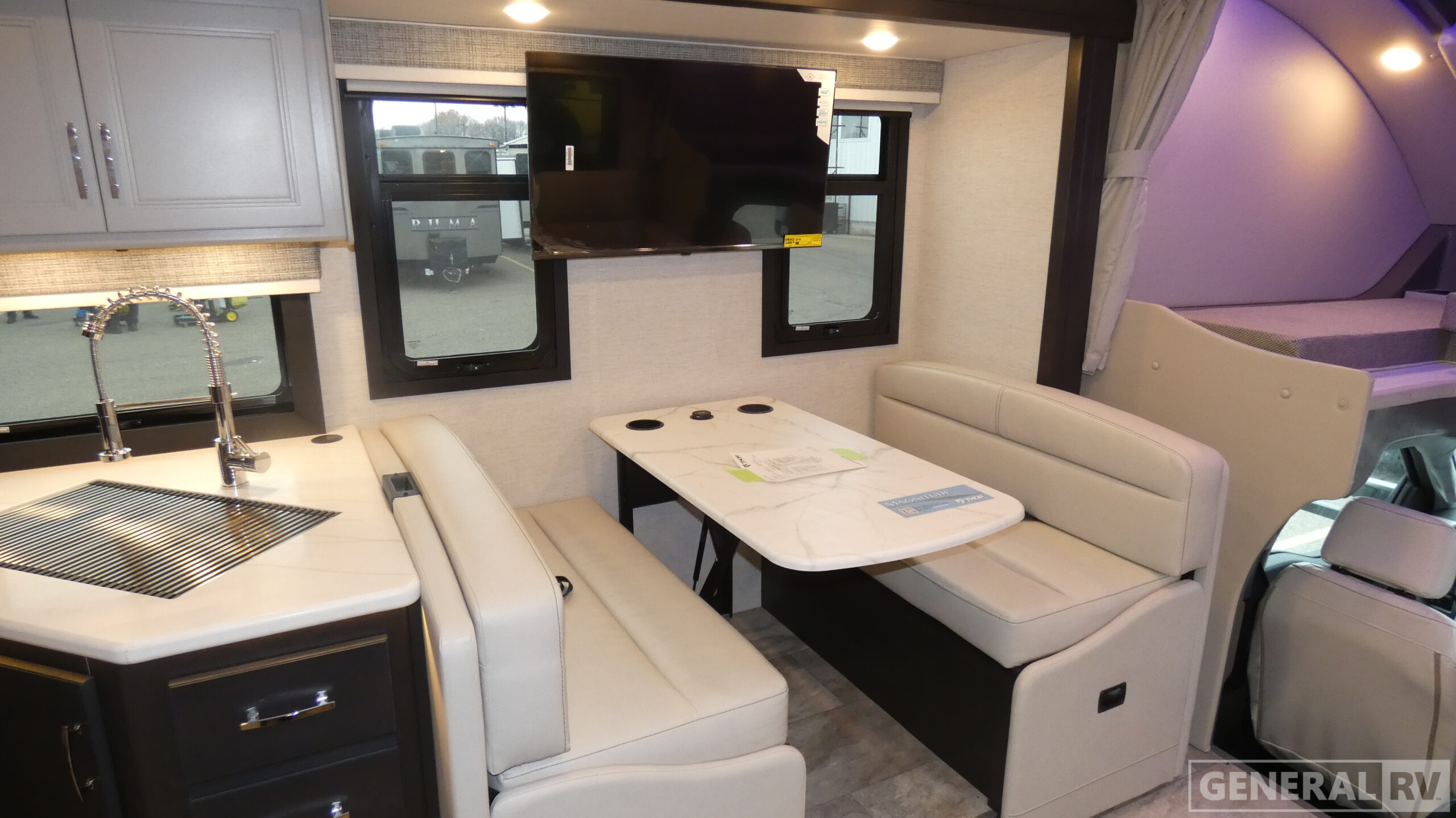 2026 Thor Motor Coach Magnitude Grand X32 for Sale