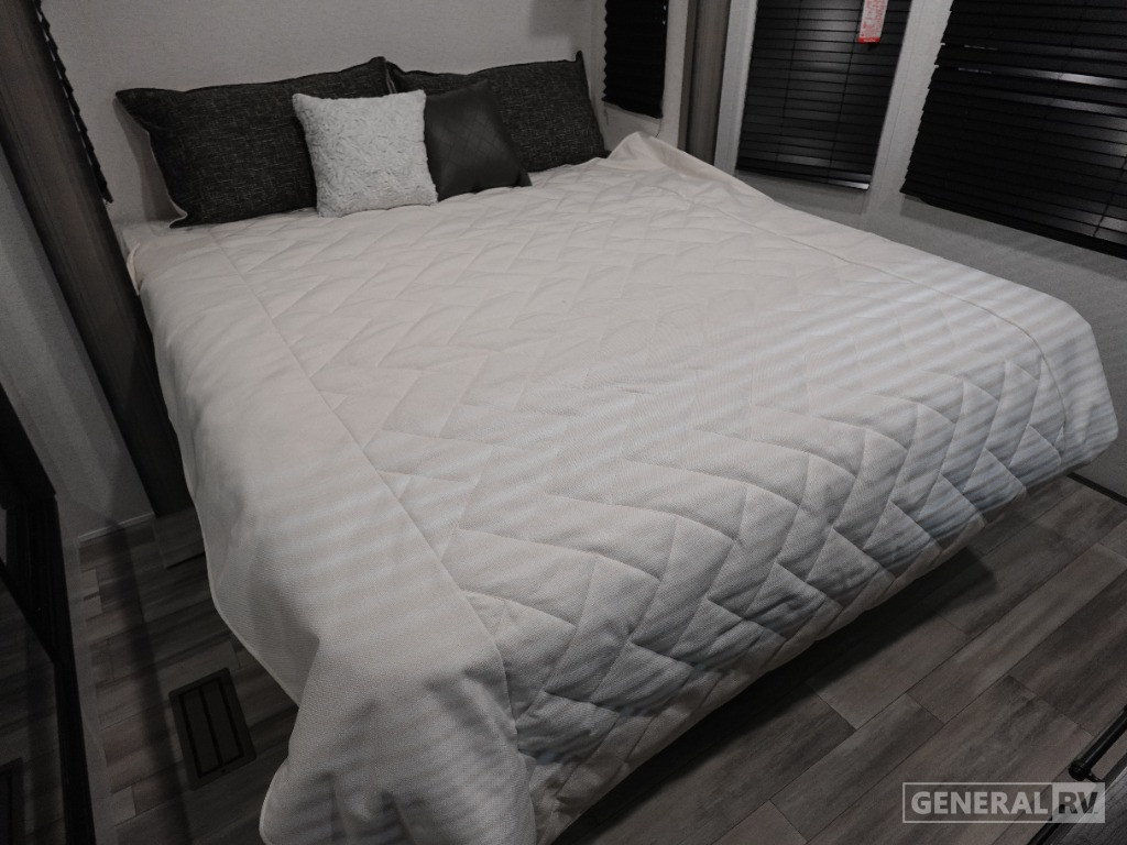 2025 Keystone Residence 401CLDL for Sale