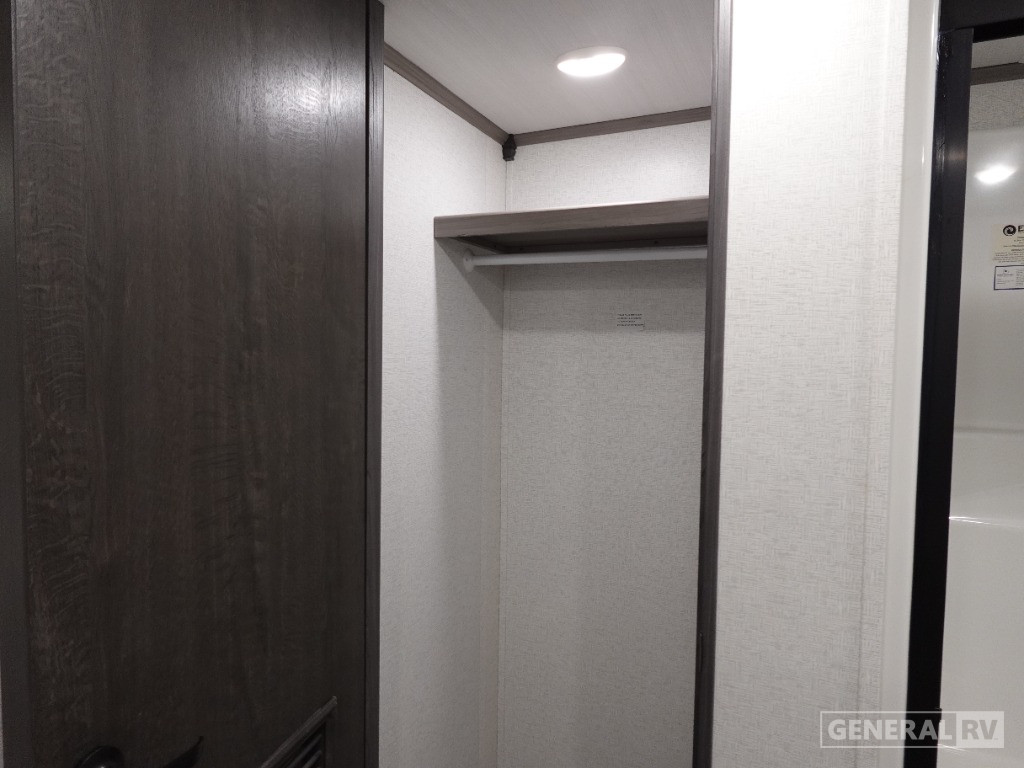 2025 Keystone Residence 401CLDL for Sale
