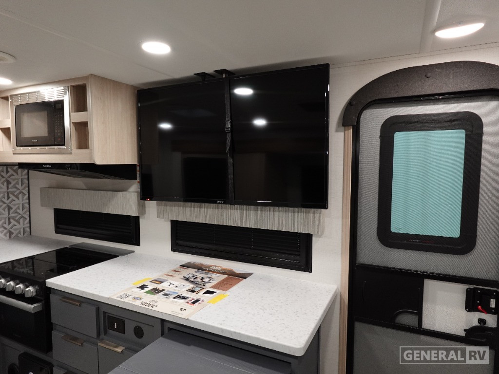 2025 Prime Time Manufacturing Tracer 250BH for Sale