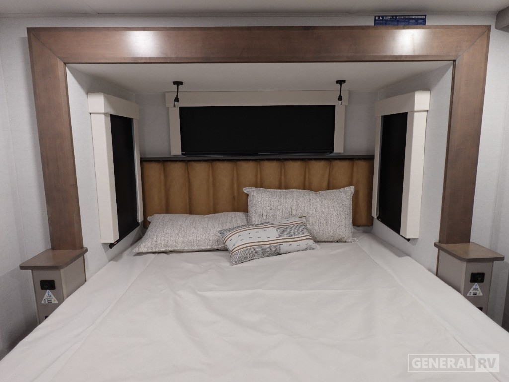 2025 Alliance RV Paradigm 375RD for Sale