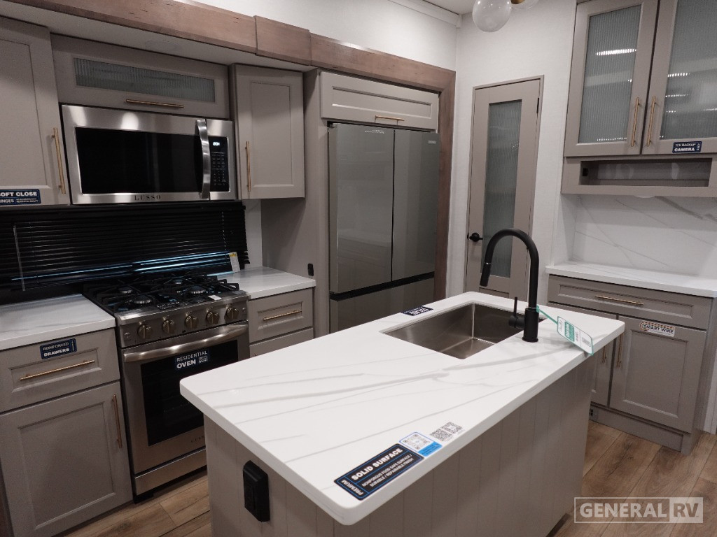 2025 Alliance RV Paradigm 375RD for Sale