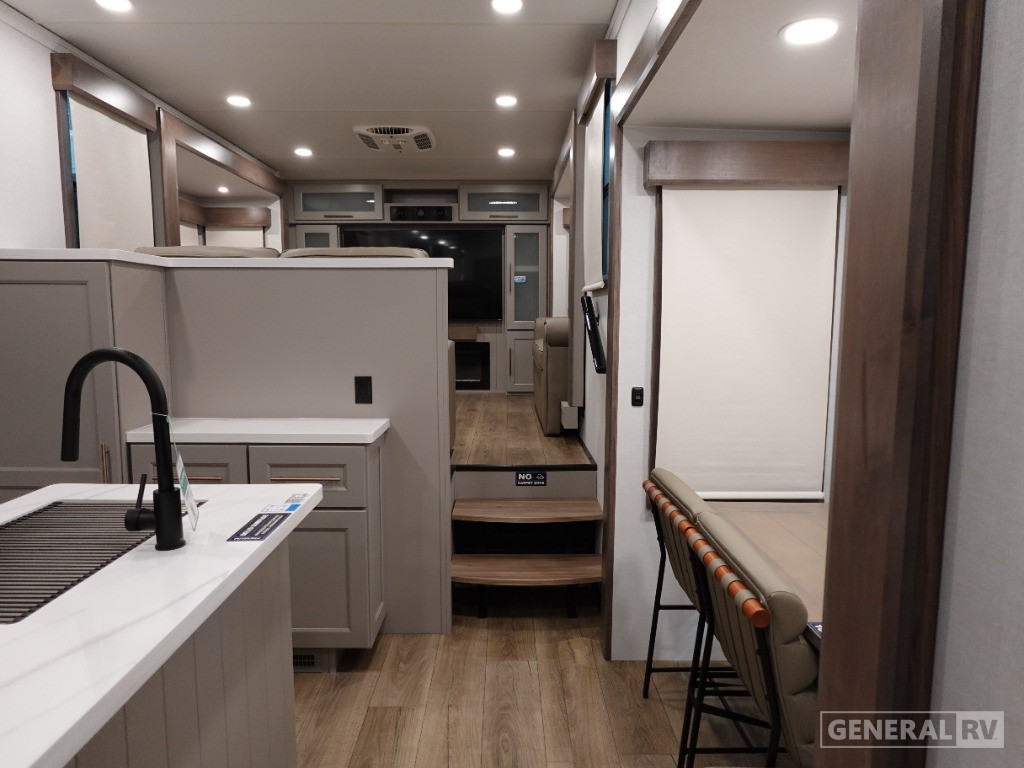 2025 Alliance RV Paradigm 385FL for Sale