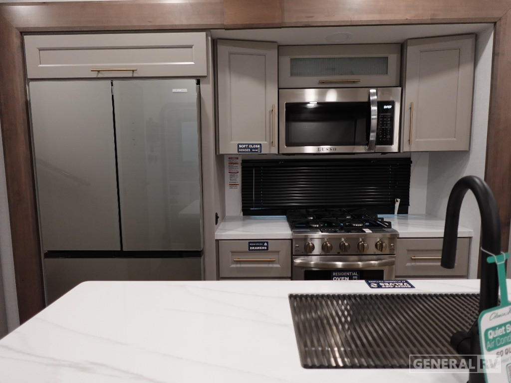 2025 Alliance RV Paradigm 385FL for Sale