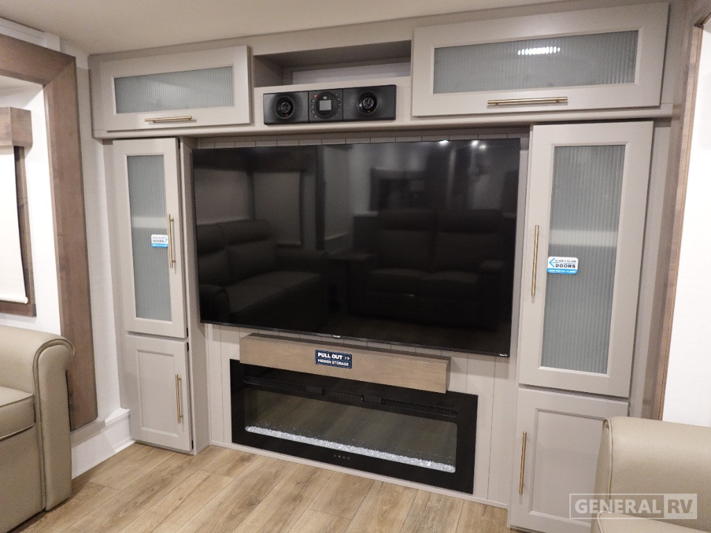 2025 Alliance RV Paradigm 385FL for Sale