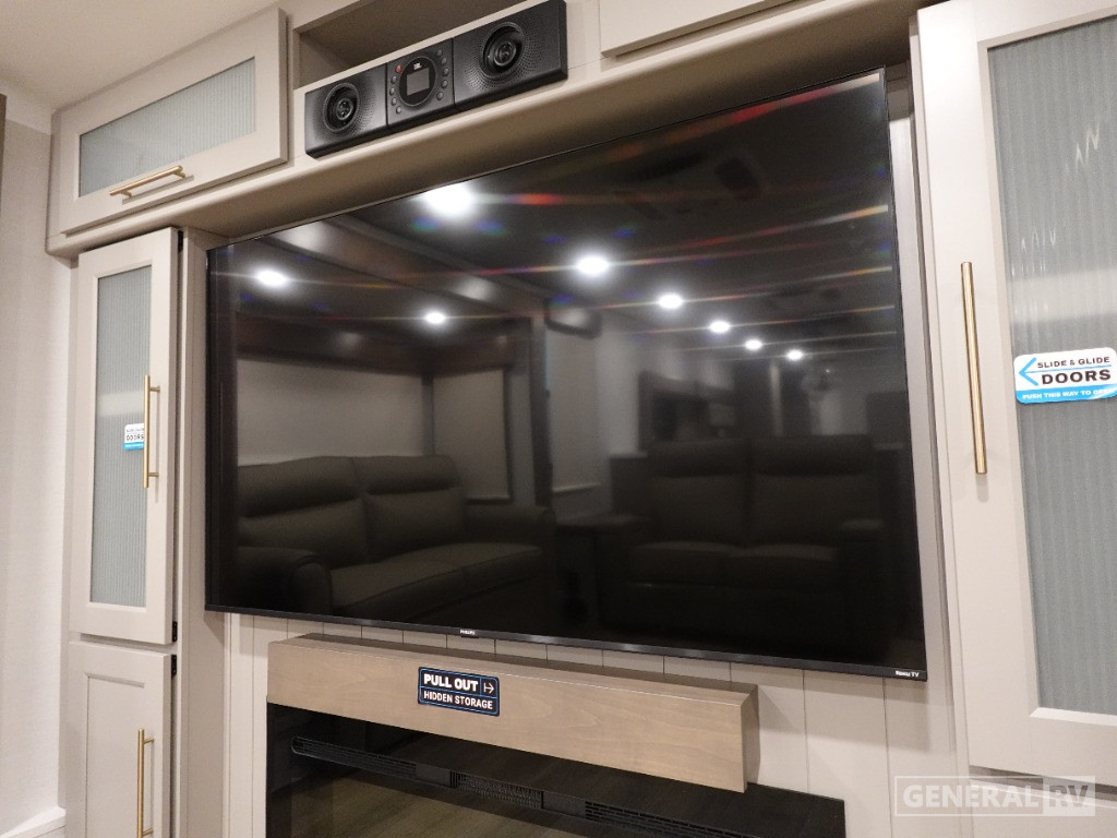 2025 Alliance RV Paradigm 385FL for Sale