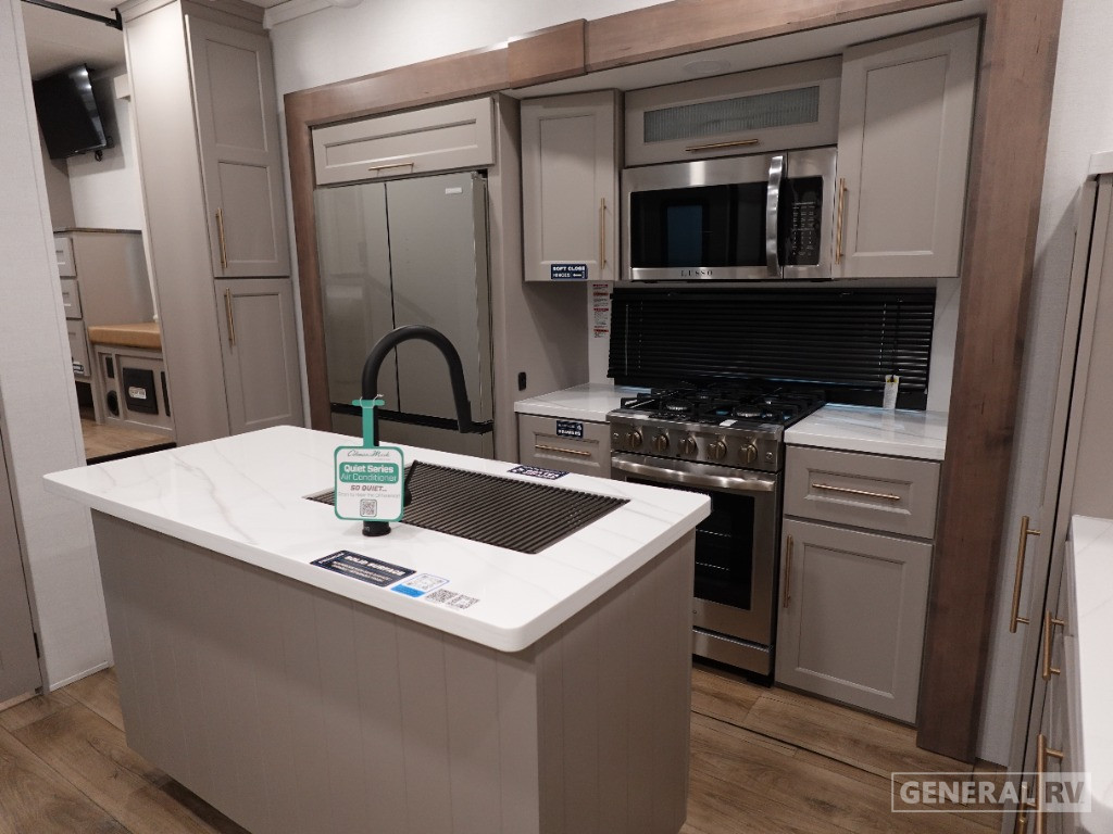 2025 Alliance RV Paradigm 385FL for Sale