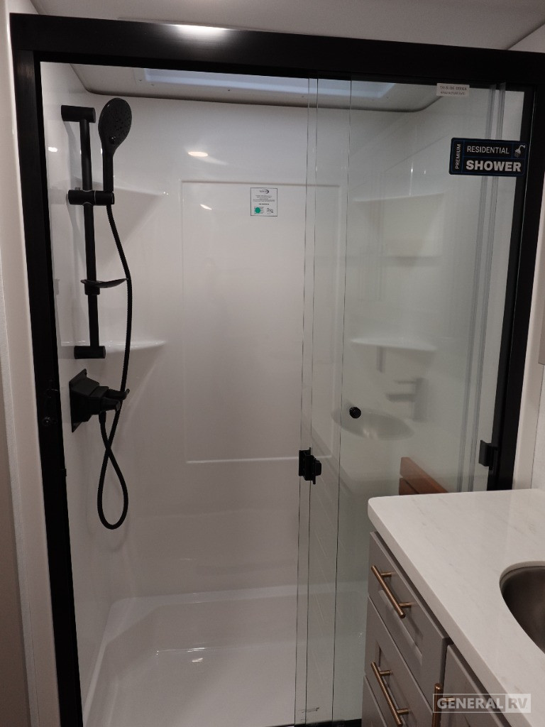 2025 Alliance RV Paradigm 385FL for Sale