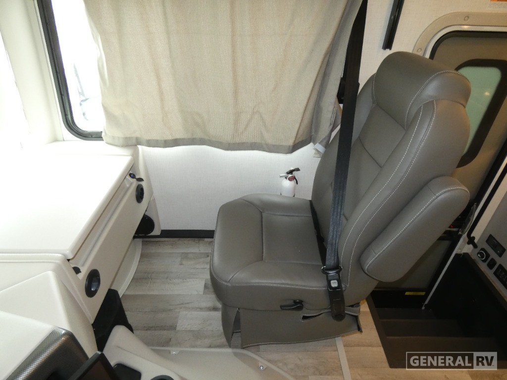 2026 Thor Motor Coach Hurricane 35G for Sale