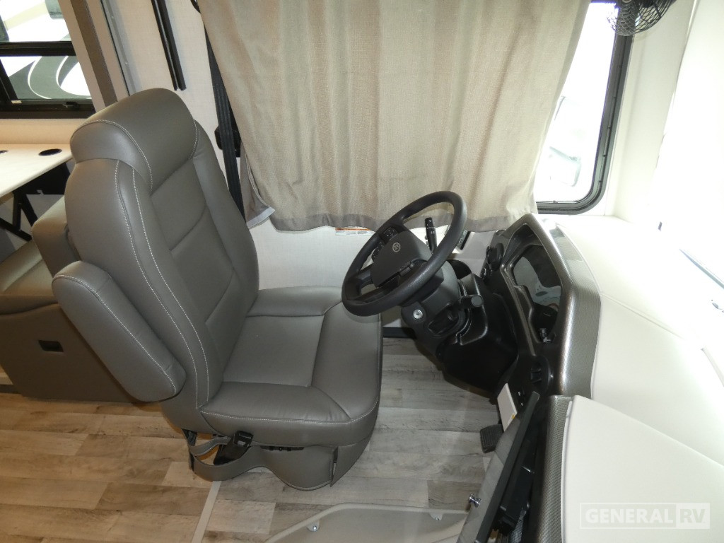 2026 Thor Motor Coach Hurricane 35G for Sale