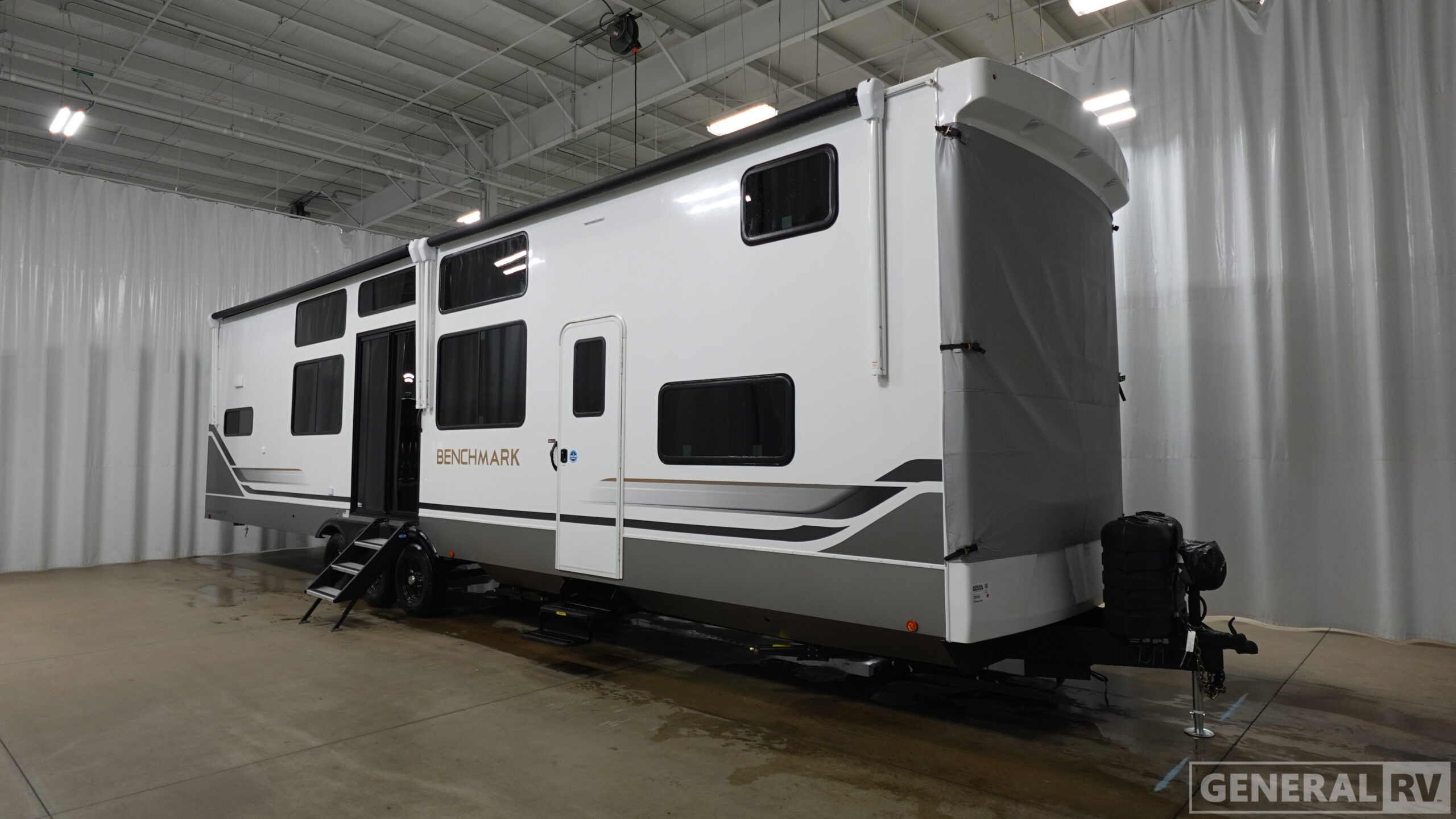 New 2026 Alliance RV BENCHMARK 44RKL for sale in Ocala, FL