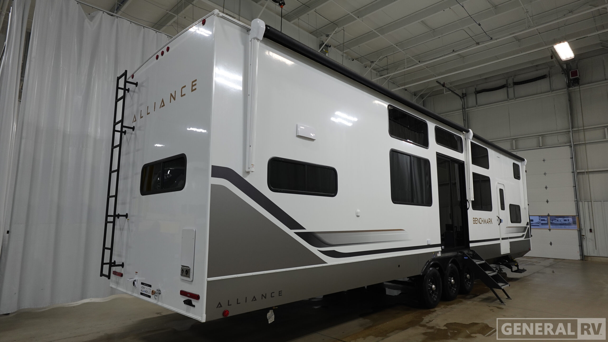 New 2026 Alliance RV BENCHMARK 44RKL for sale in Ocala, FL