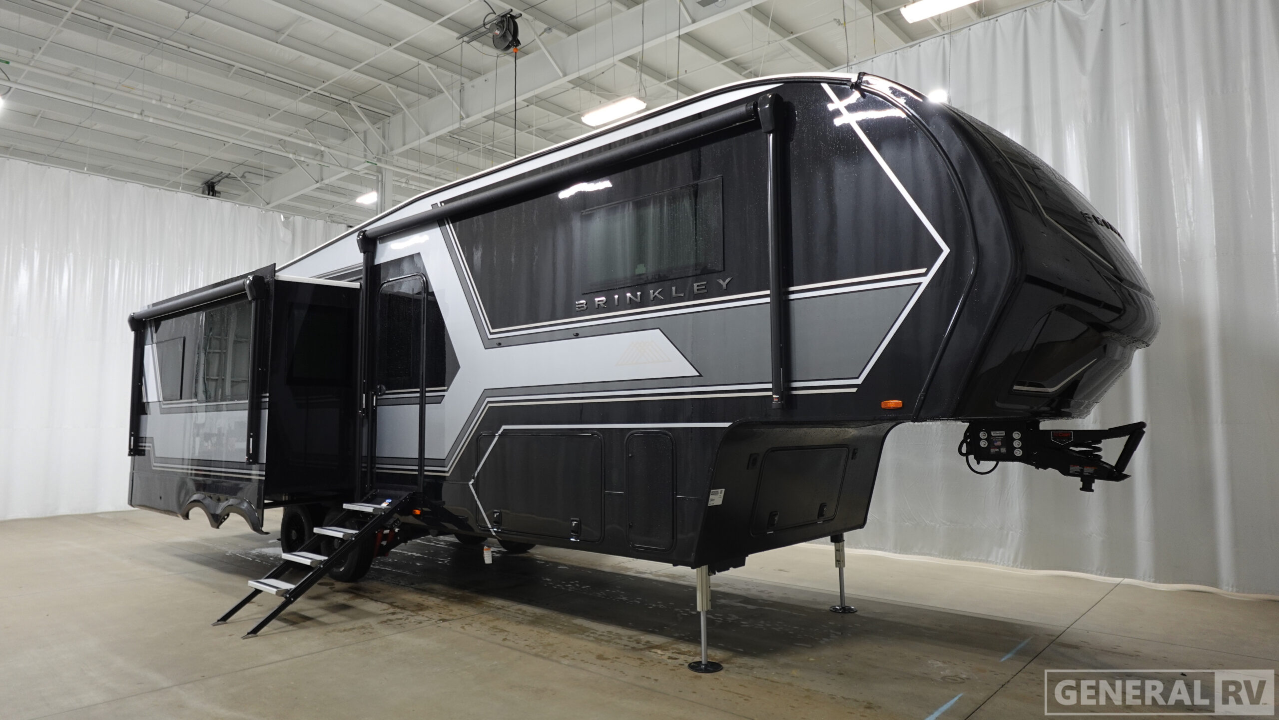 New 2026 Brinkley Model Z 3100 Fifth Wheel at General RV | Tampa, FL ...