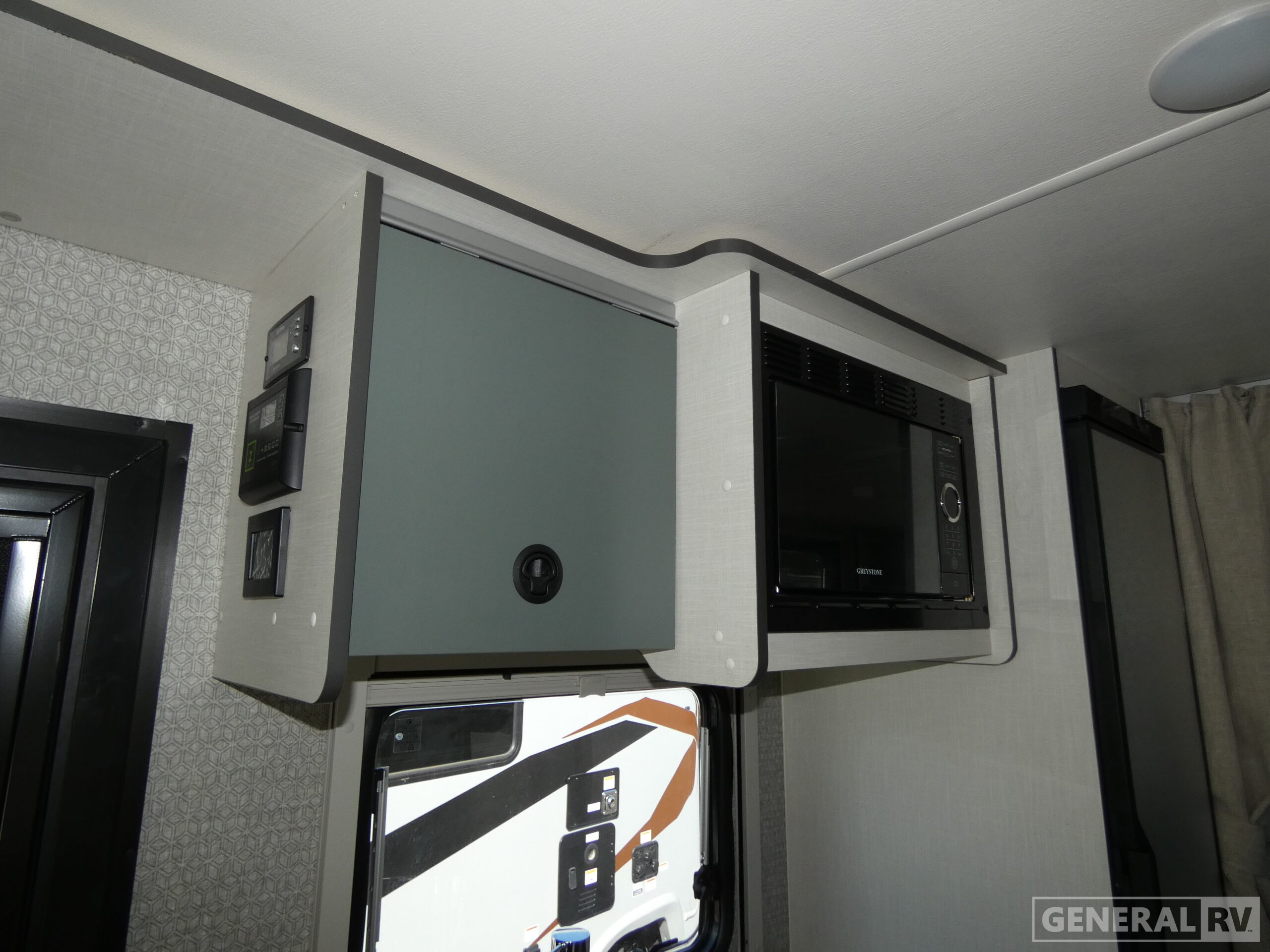 2026 EKKO/22A/2026 image-17