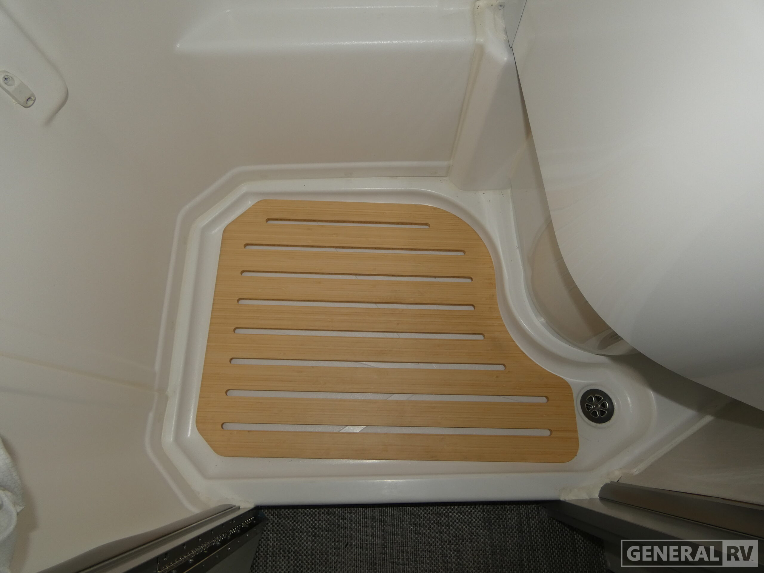 2026 EKKO/22A/2026 image-27