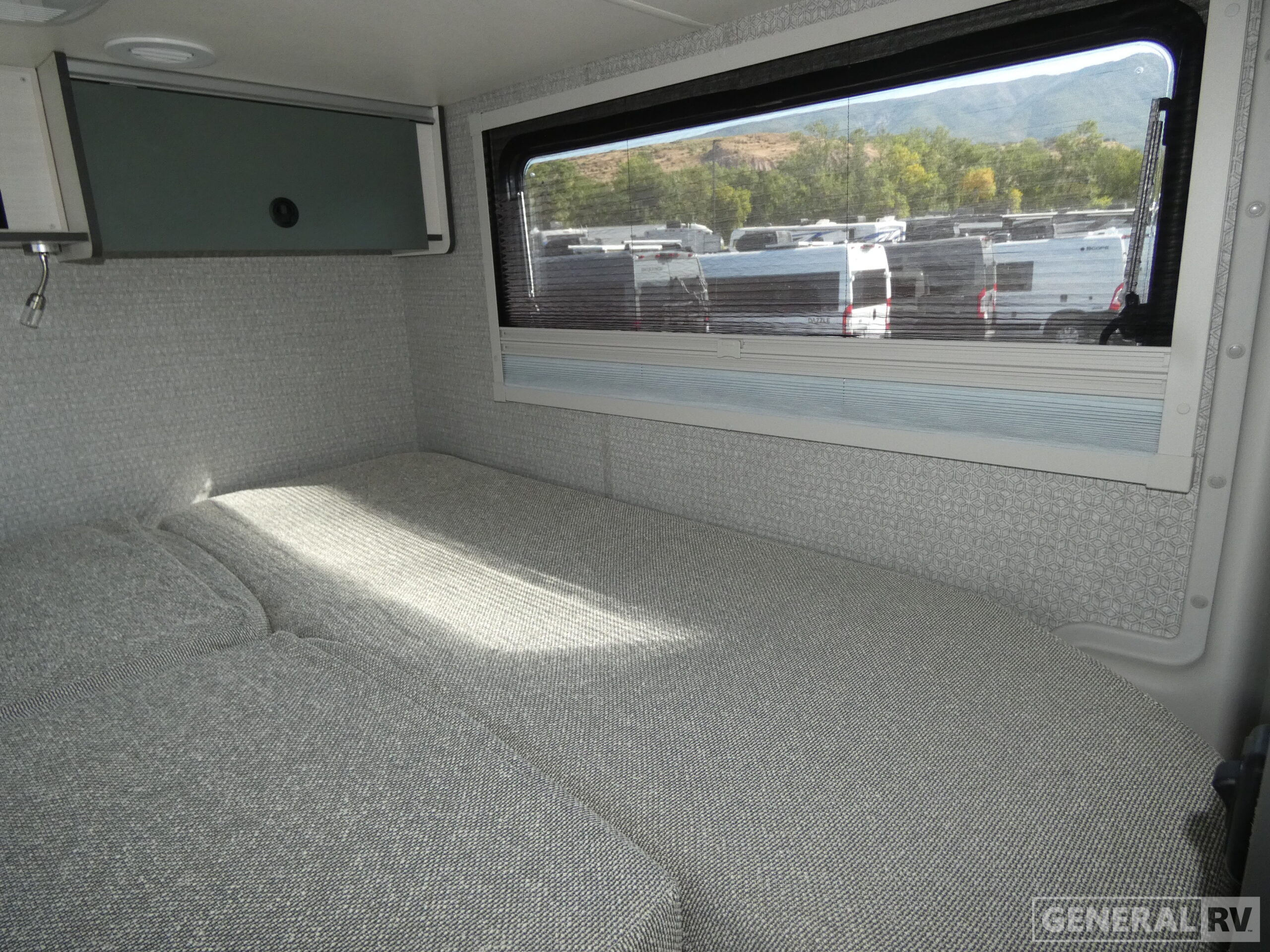 2026 EKKO/22A/2026 image-37