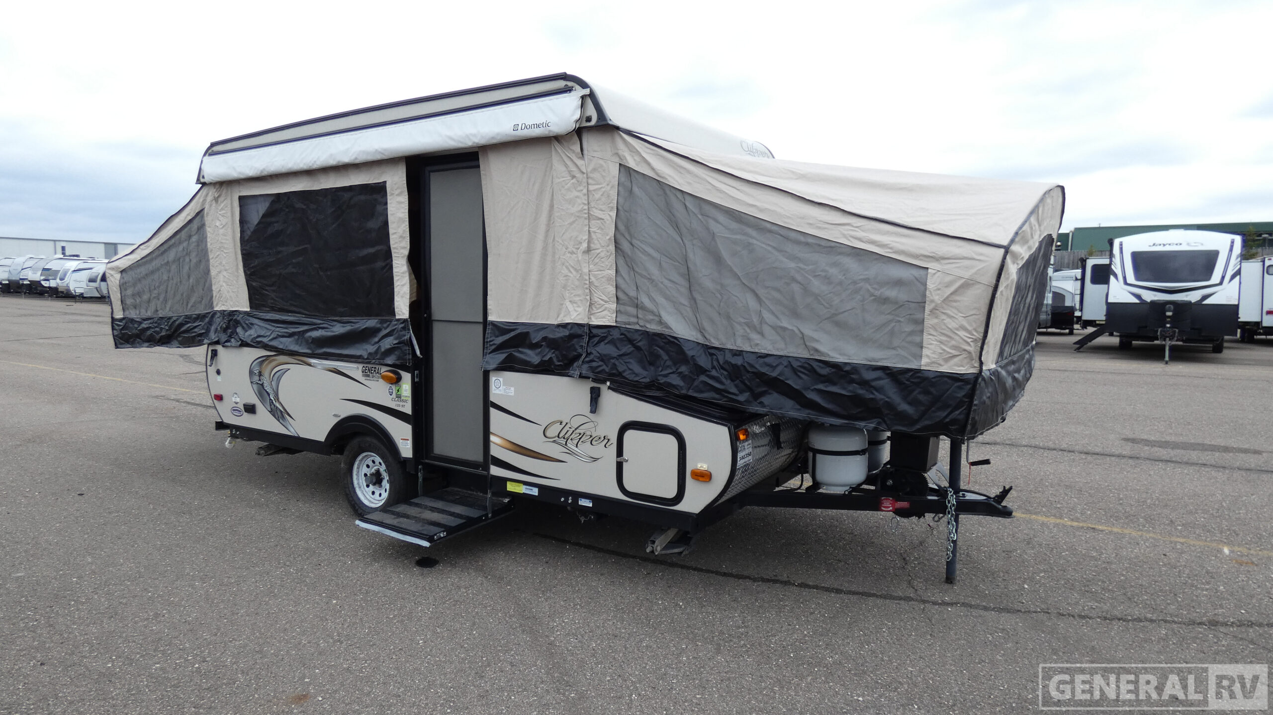 Used 2016 Coachmen Clipper Camping Trailers 125ST Folding Pop-Up Camper ...