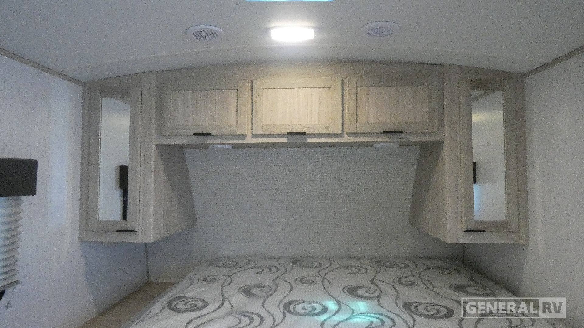 2022 Cruiser RV Shadow Cruiser SC215RBS for Sale