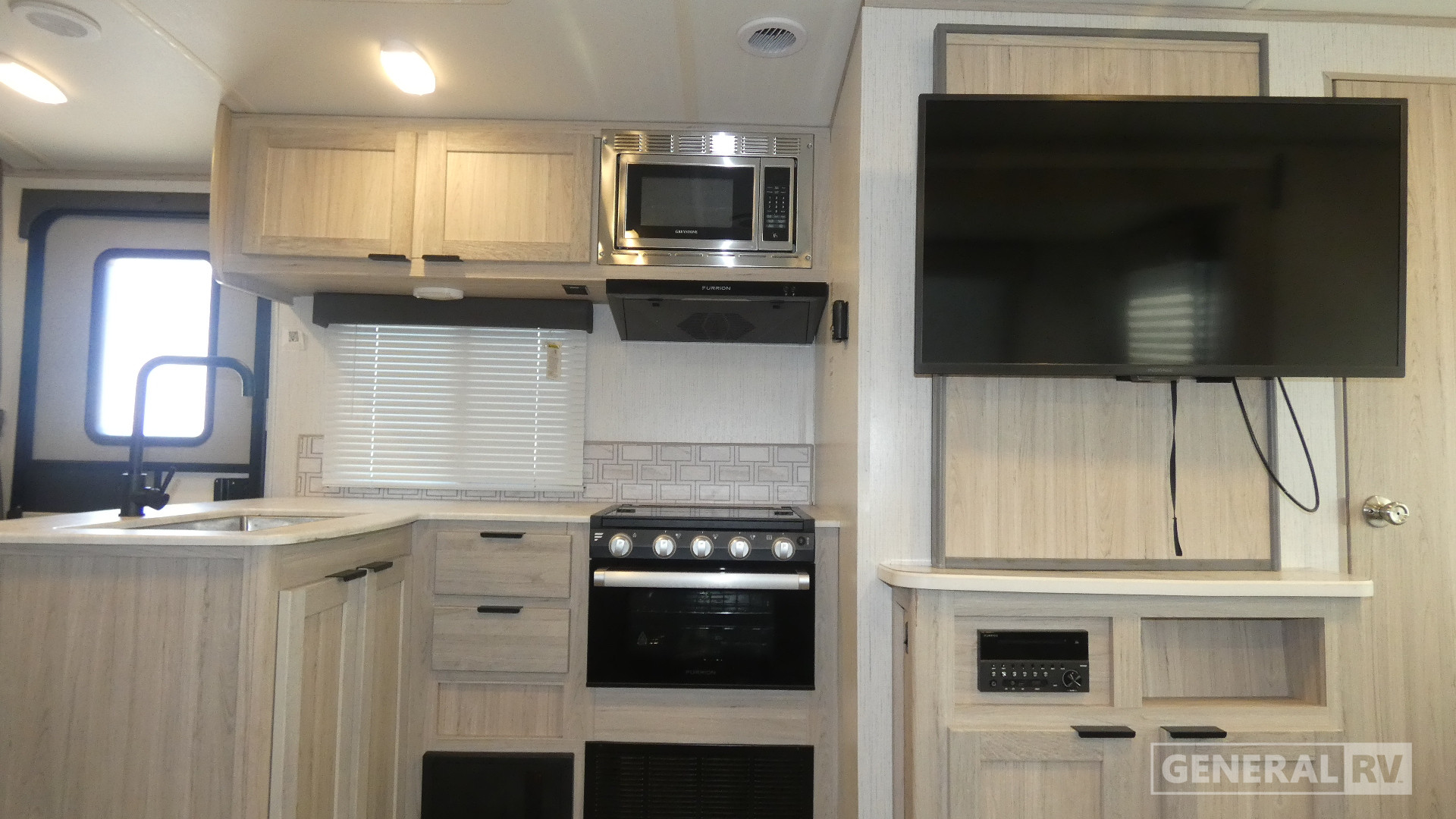 2022 Cruiser RV Shadow Cruiser SC215RBS for Sale
