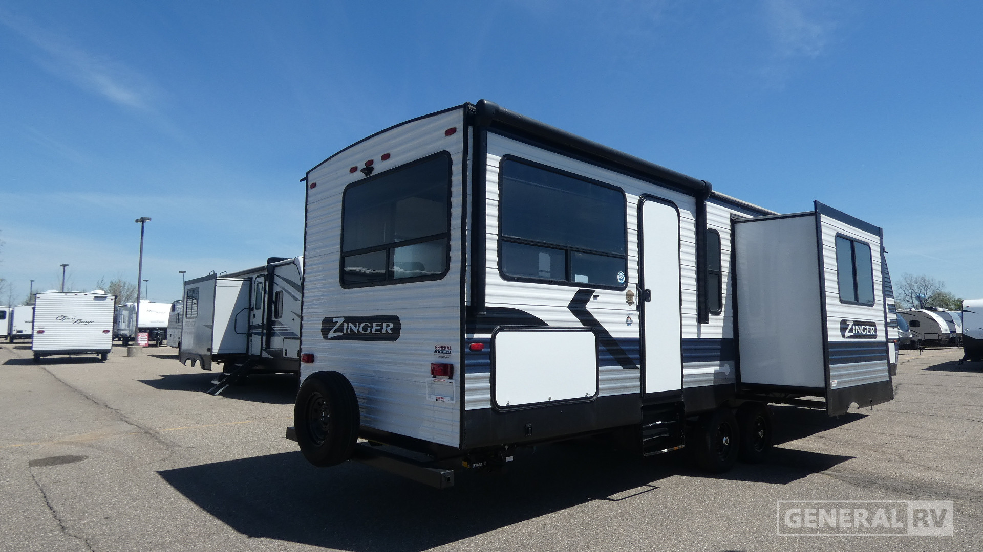2022 CrossRoads Zinger ZR341RK for Sale