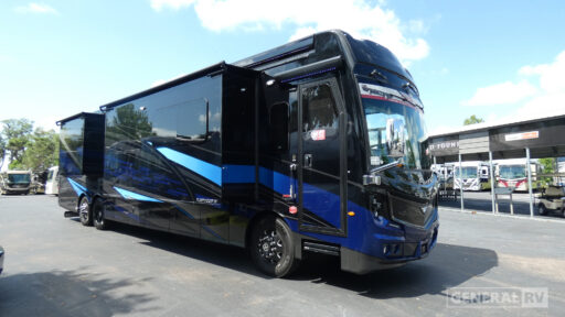 2026 Fleetwood Discovery LXE 44S